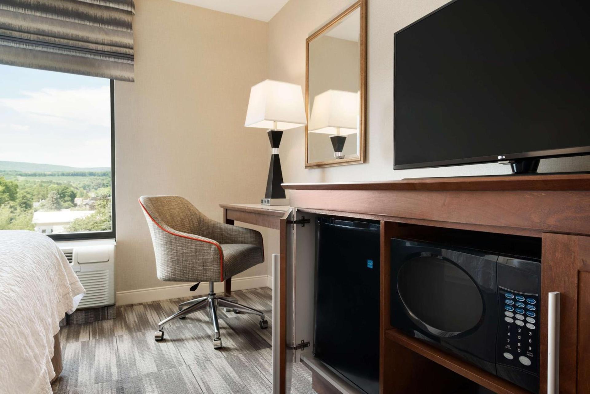 Hampton Inn Lehighton - Jim Thorpe photo 25