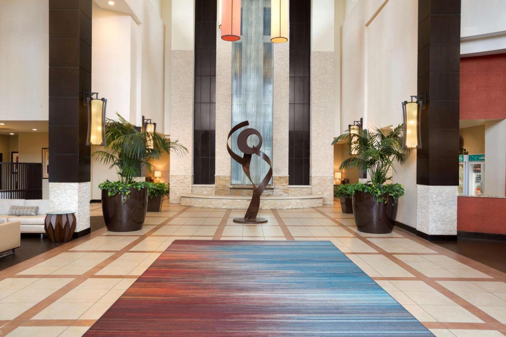 Embassy Suites by Hilton Jackson North Ridgeland photo 4