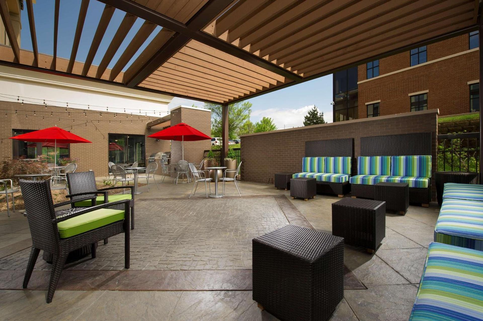 Hampton Inn Louisville East Hurstbourne photo 3