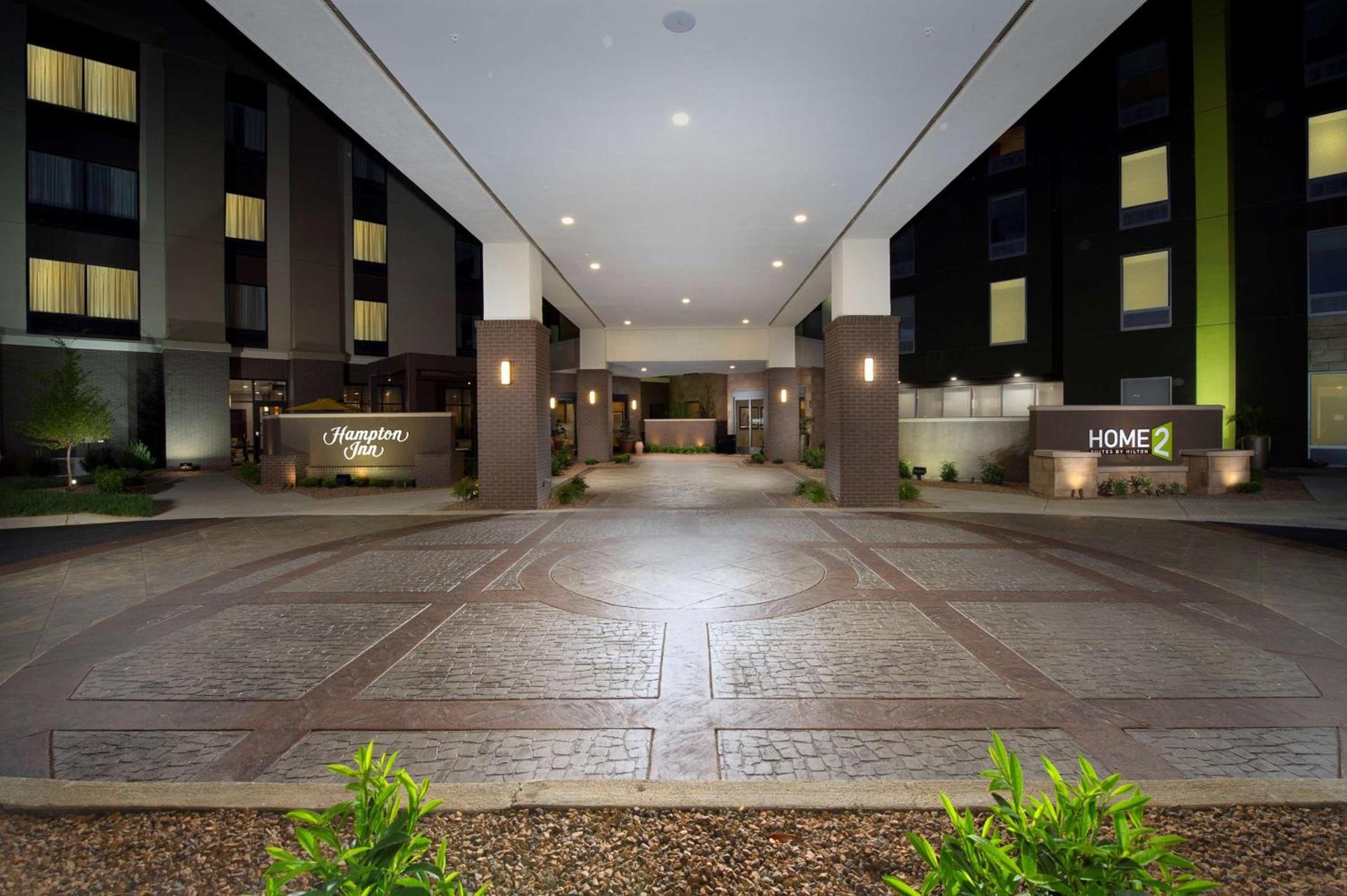 Hampton Inn Louisville East Hurstbourne photo 4
