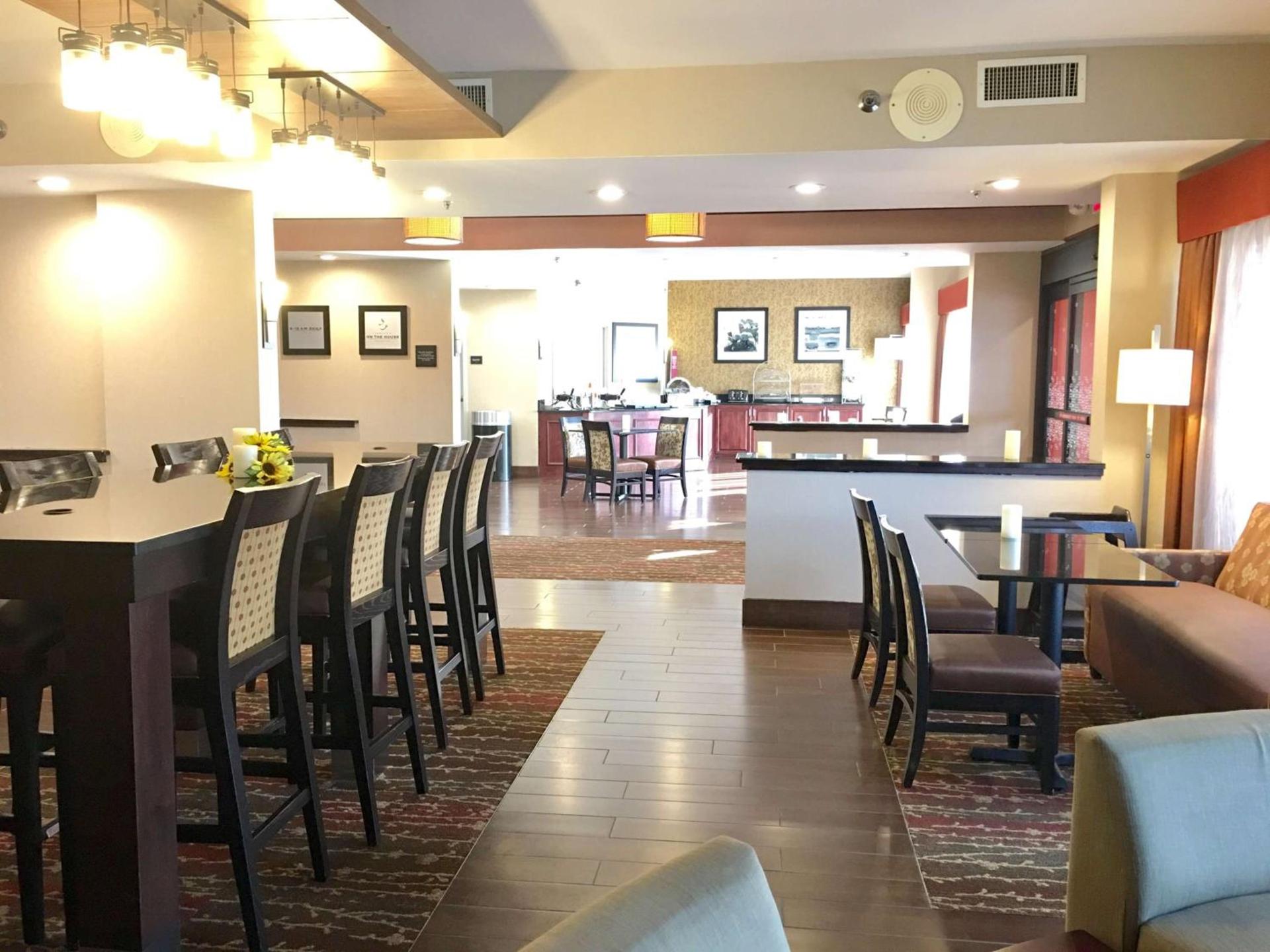 Hampton Inn Sevierville photo 8