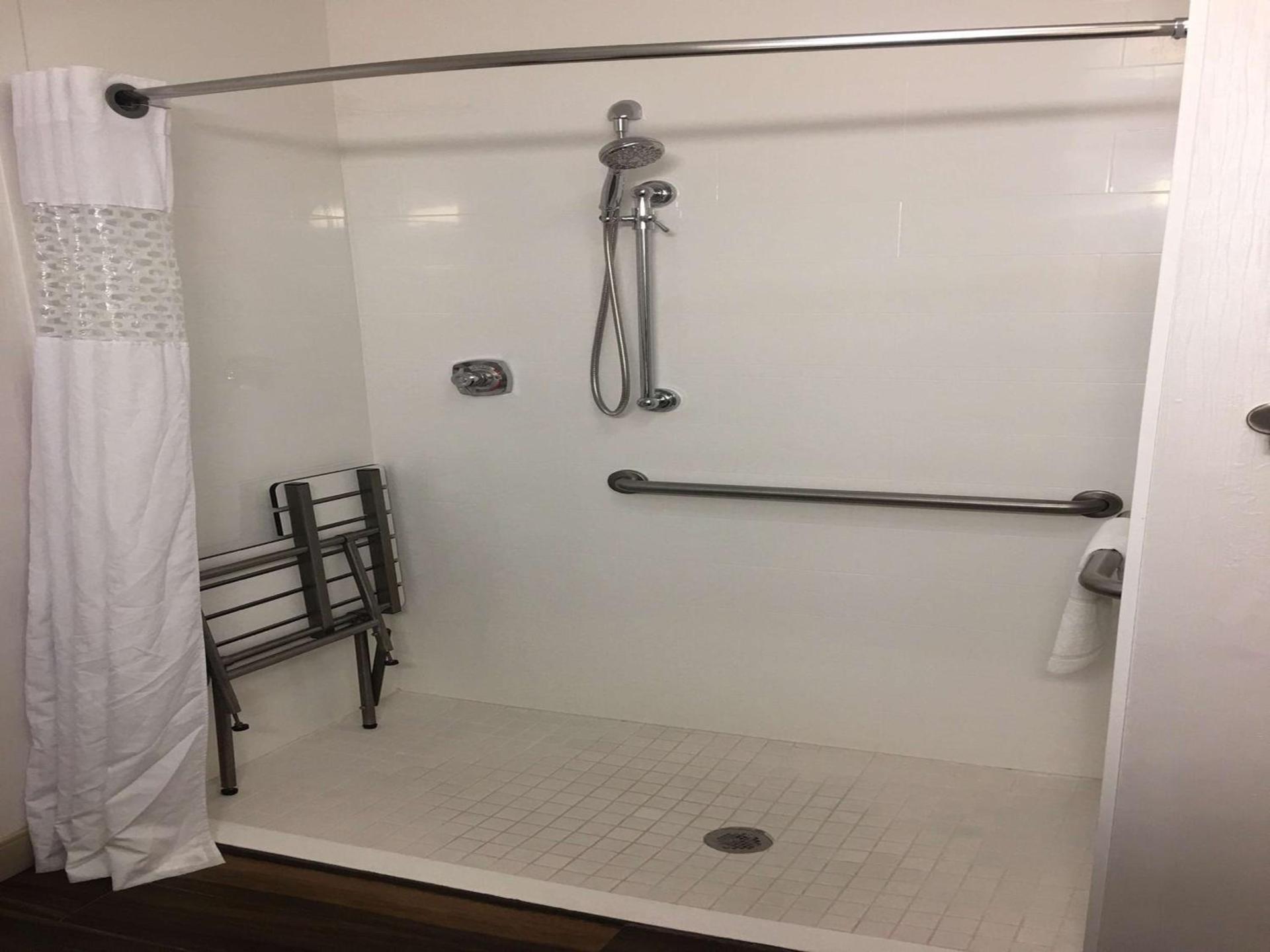 Hampton Inn Sevierville photo 29