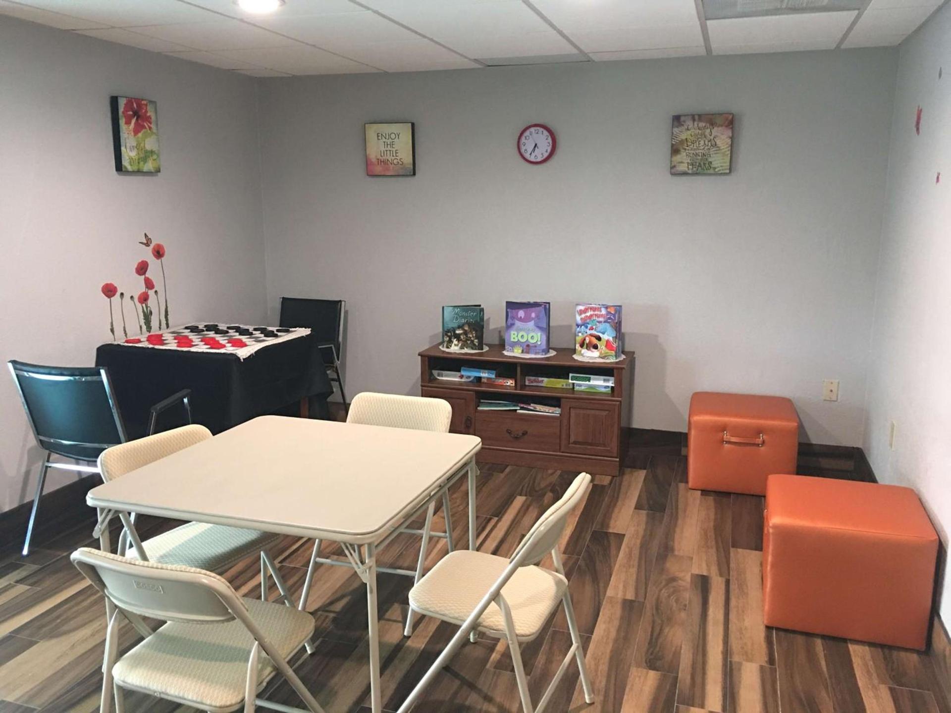 Hampton Inn Sevierville photo 37