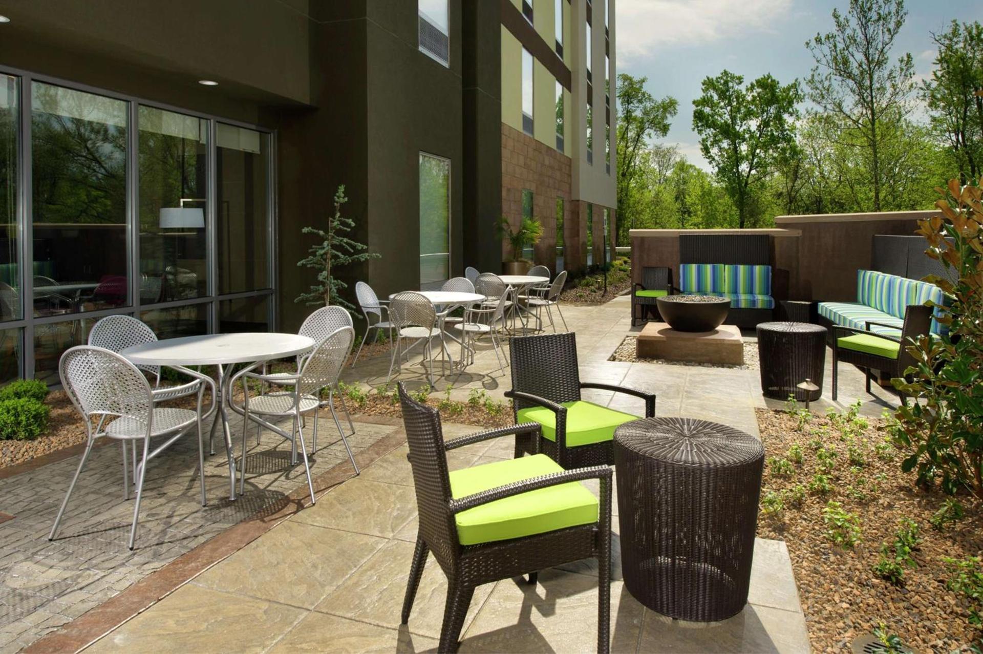 Home2 Suites by Hilton Louisville East Hurstbourne photo 2