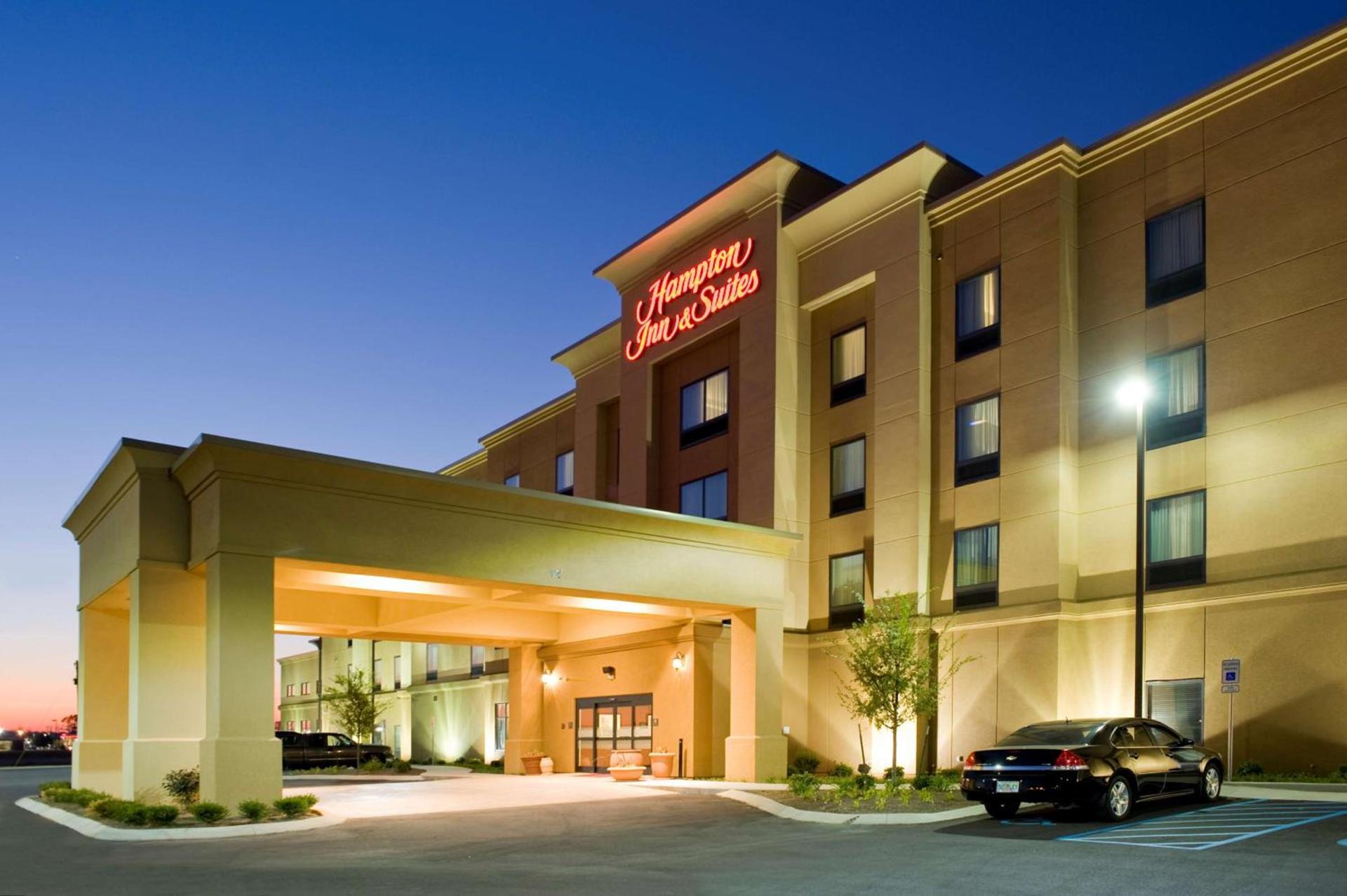 Hampton Inn & Suites Tupelo/Barnes Crossing photo 1