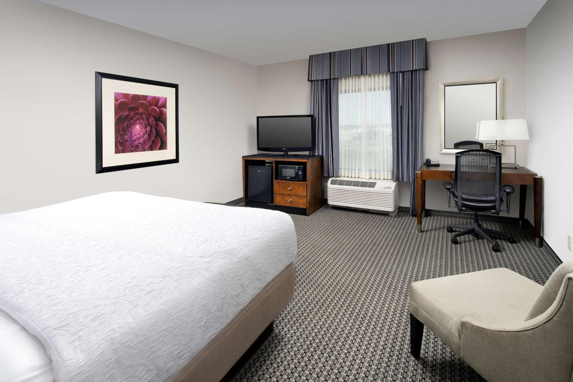 Hampton Inn & Suites Tupelo/Barnes Crossing photo 18