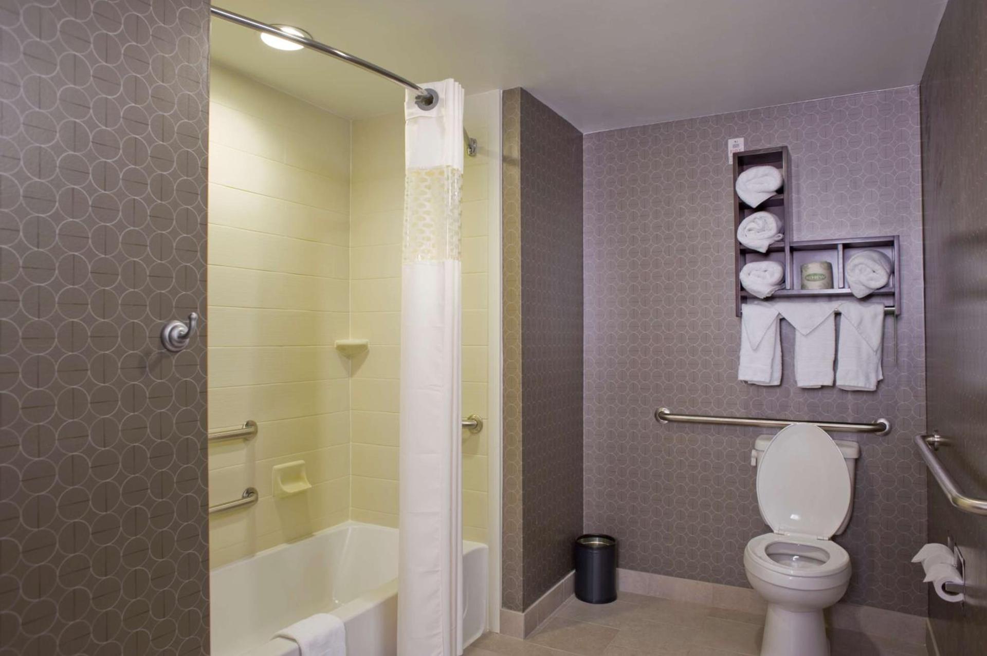 Hampton Inn & Suites Tupelo/Barnes Crossing photo 22