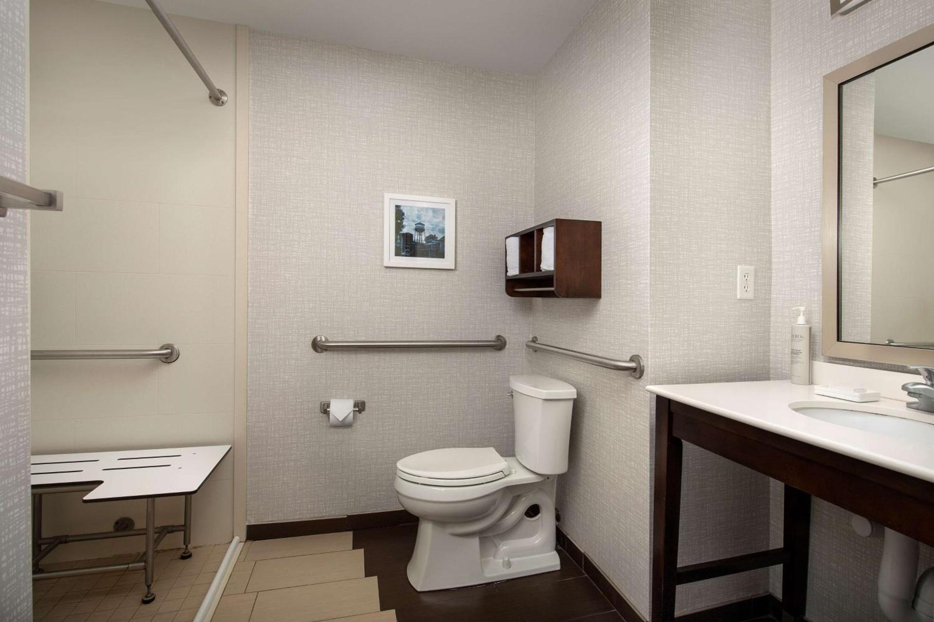 Hampton Inn Knoxville Clinton I-75 photo 18