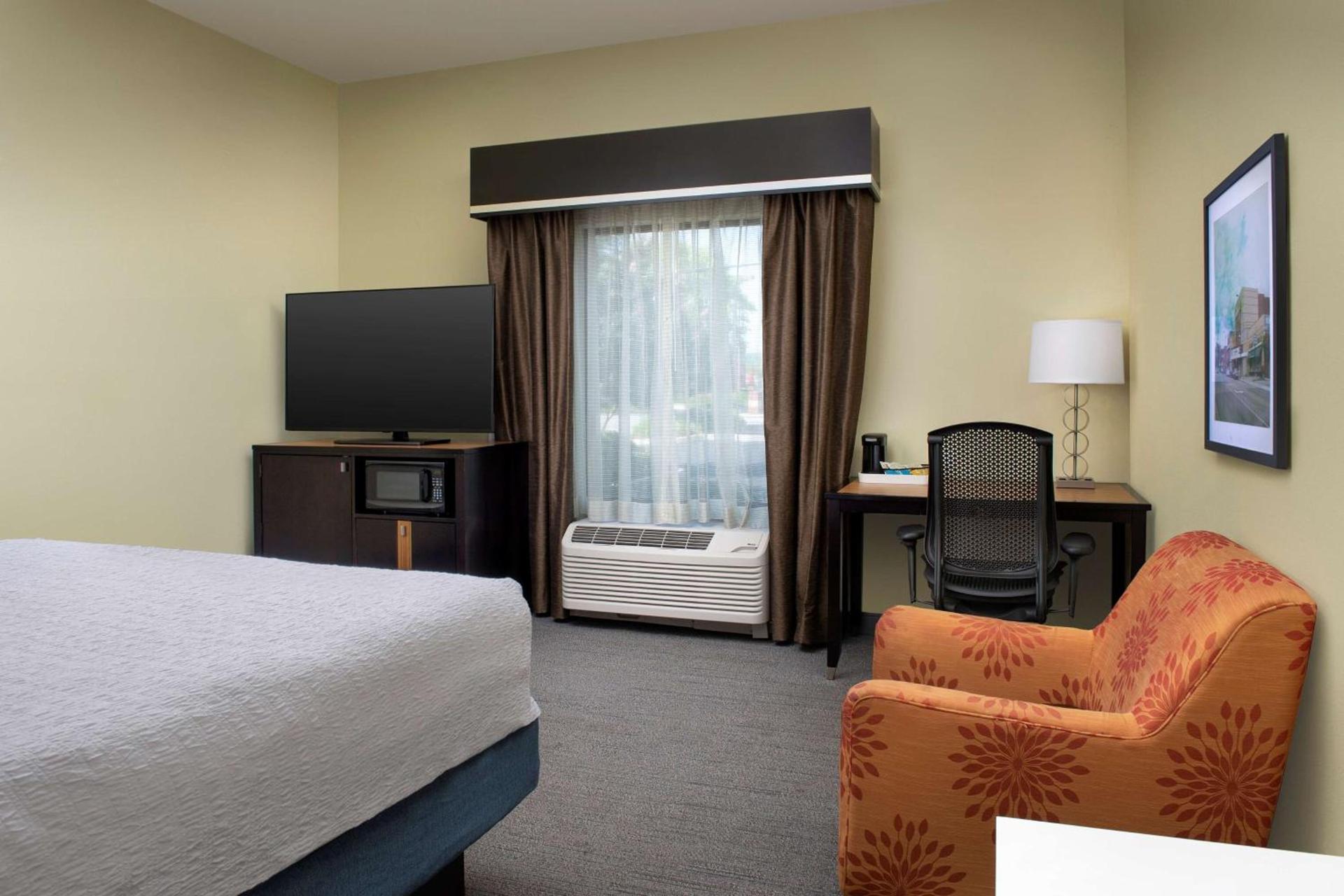 Hampton Inn Knoxville Clinton I-75 photo 20