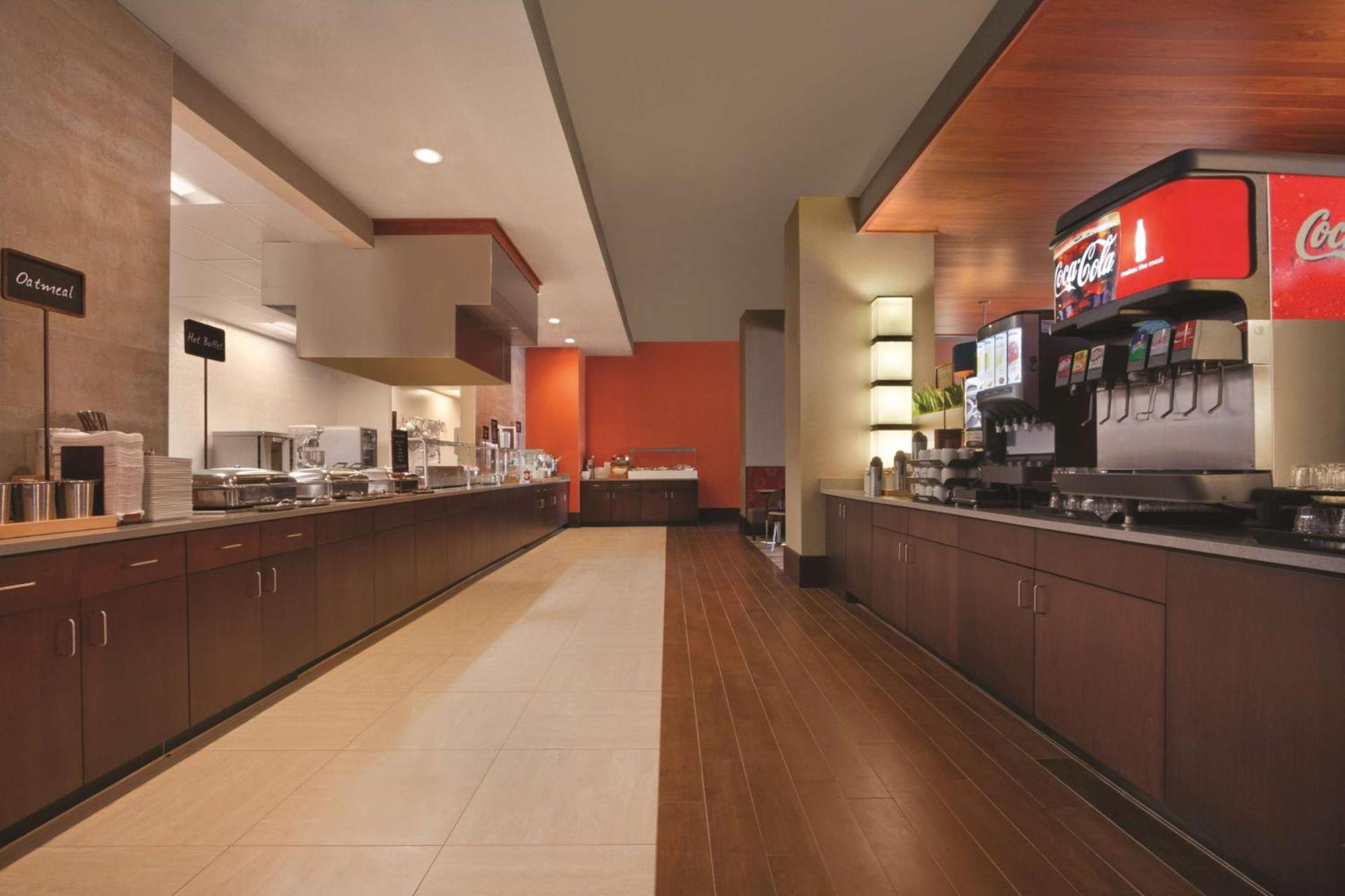 Embassy Suites by Hilton Knoxville West photo 7