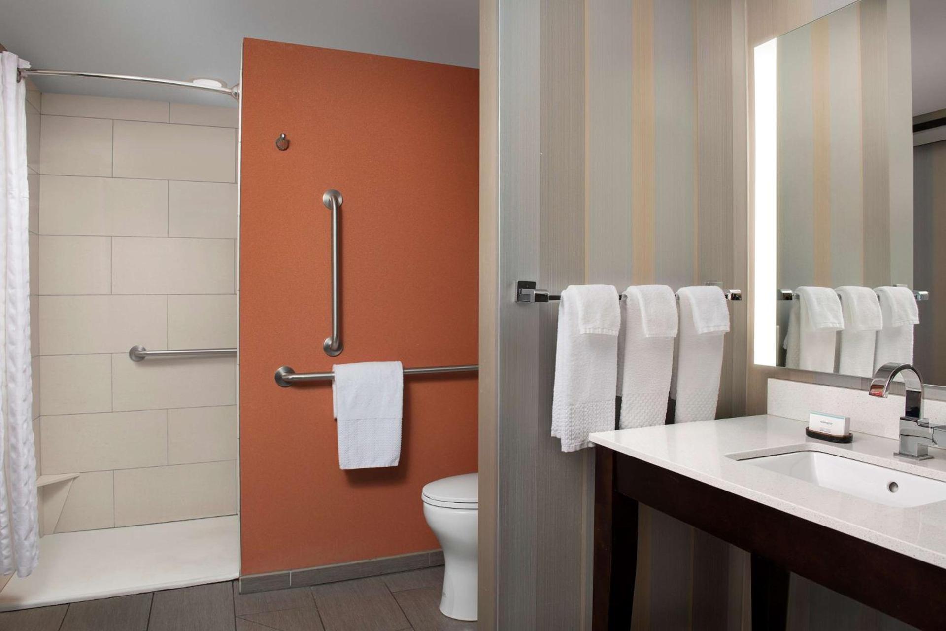 Embassy Suites by Hilton Knoxville West photo 14