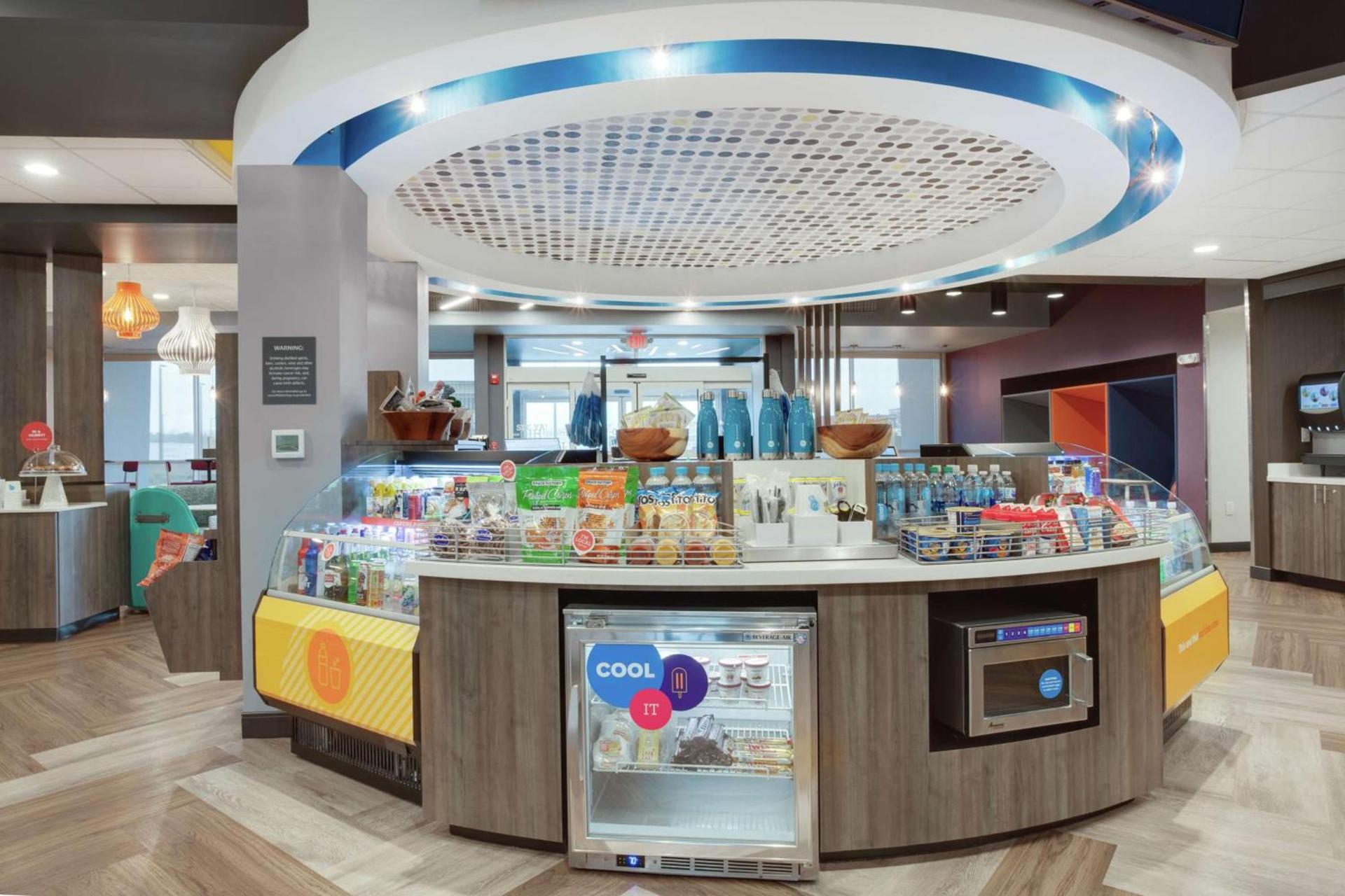 Tru By Hilton Jacksonville St Johns Town Center photo 9