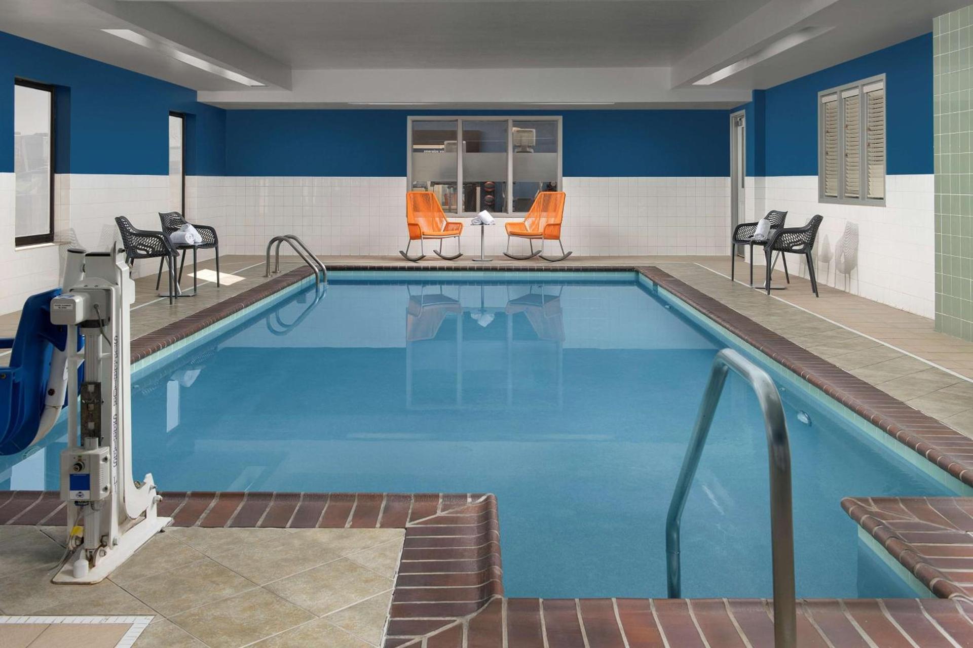 Hampton Inn Knoxville-East photo 16