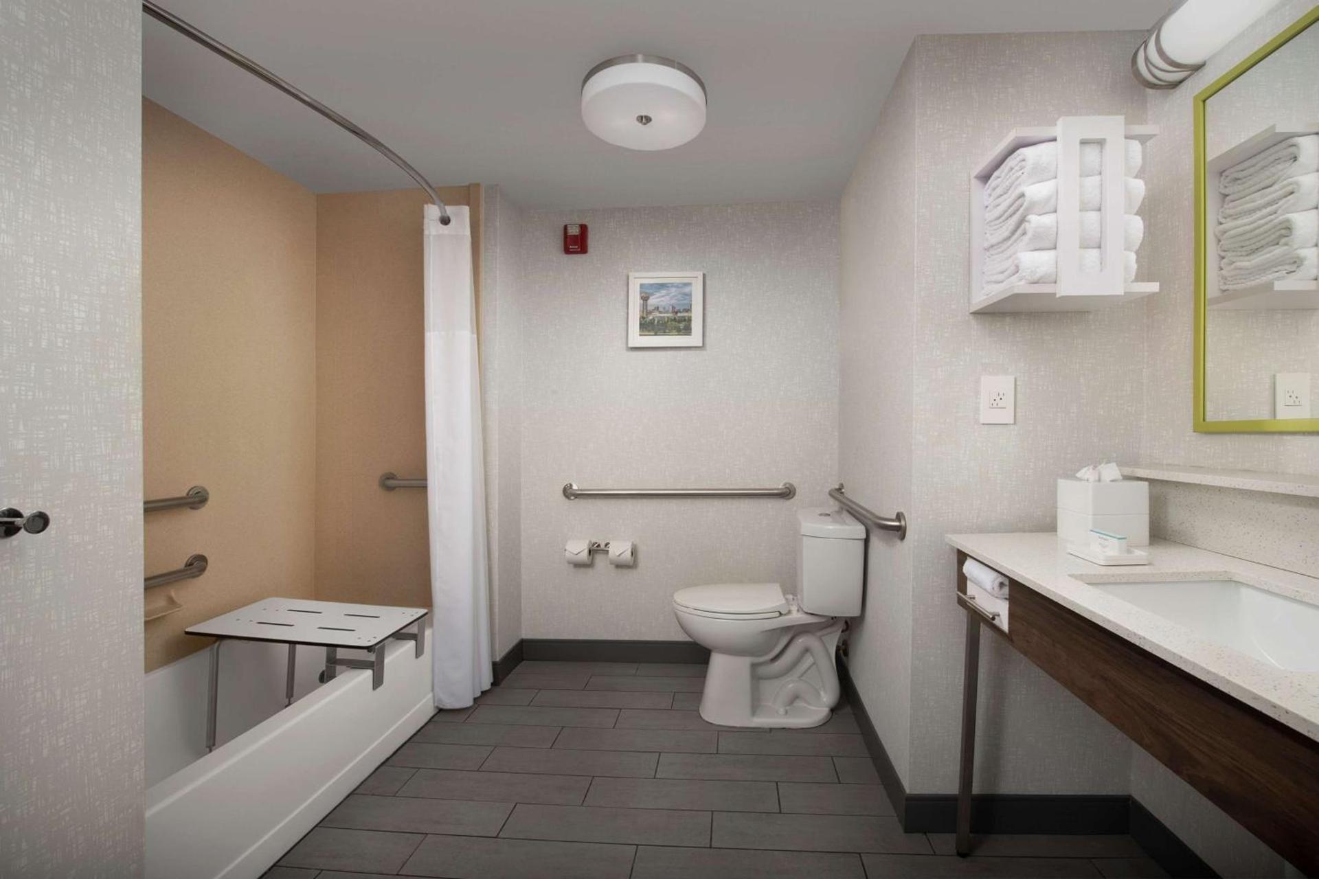 Hampton Inn Knoxville-East photo 2