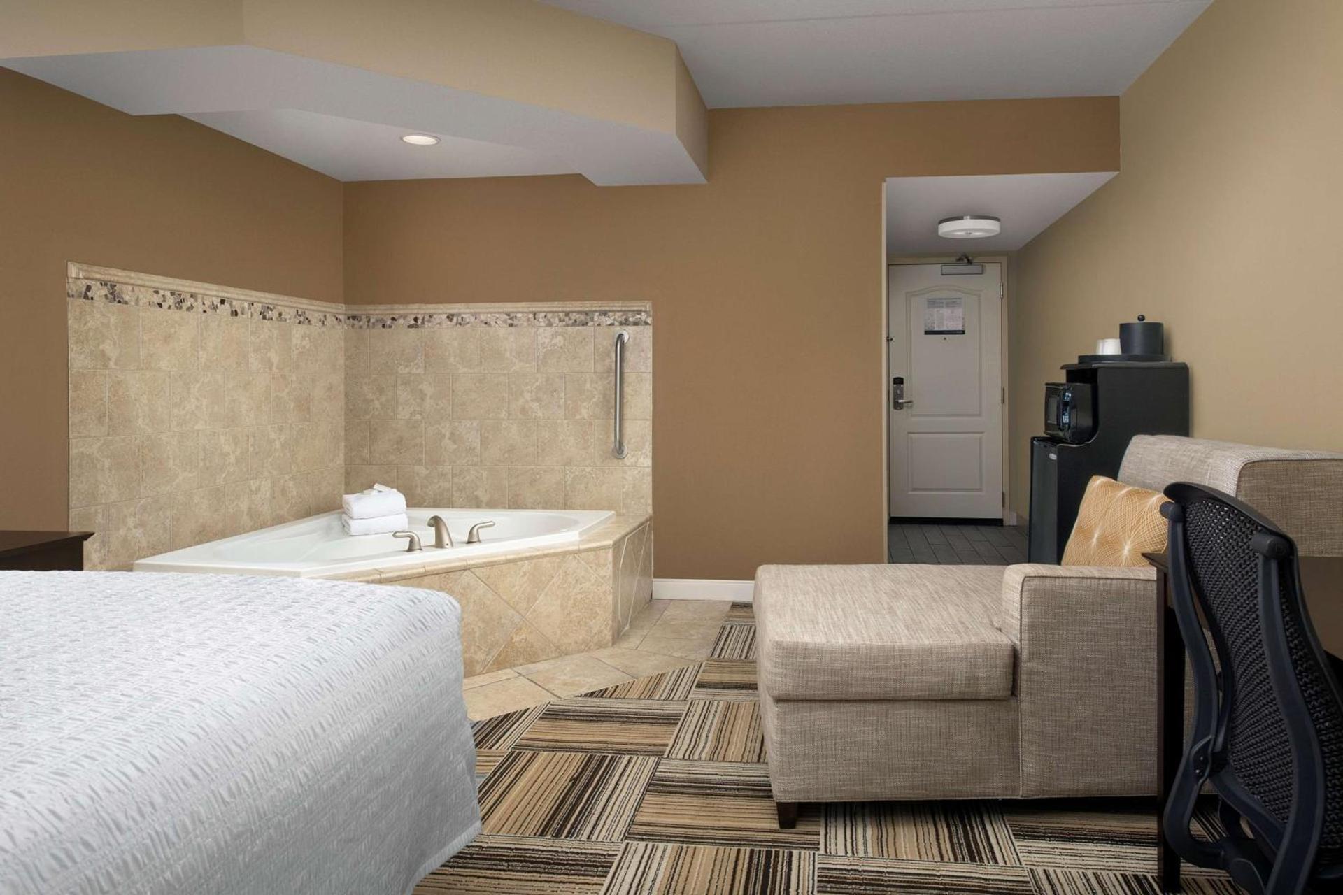 Hampton Inn Knoxville-East photo 25