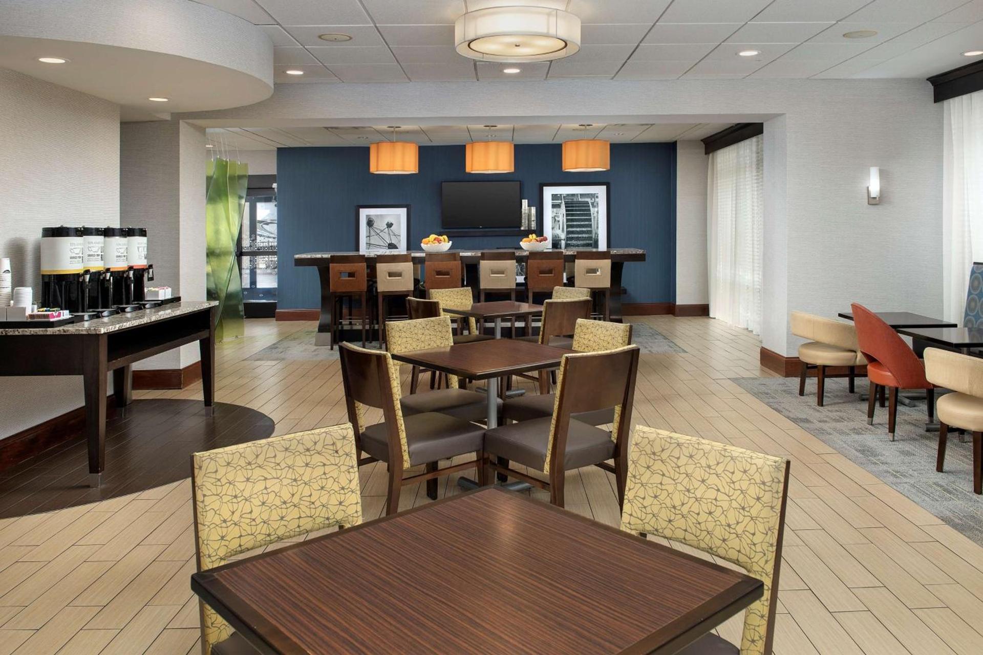Hampton Inn Knoxville-East photo 19