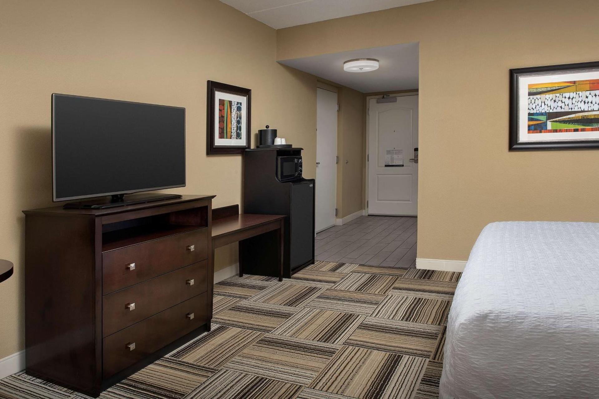 Hampton Inn Knoxville-East photo 13