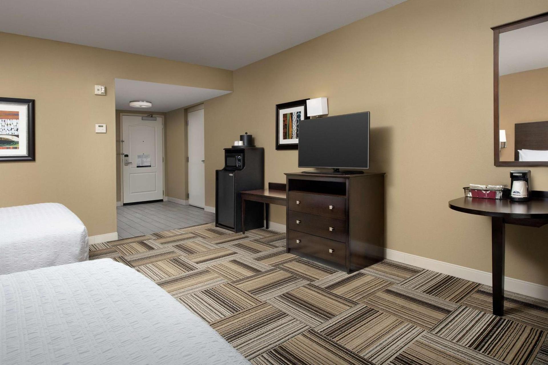 Hampton Inn Knoxville-East photo 24