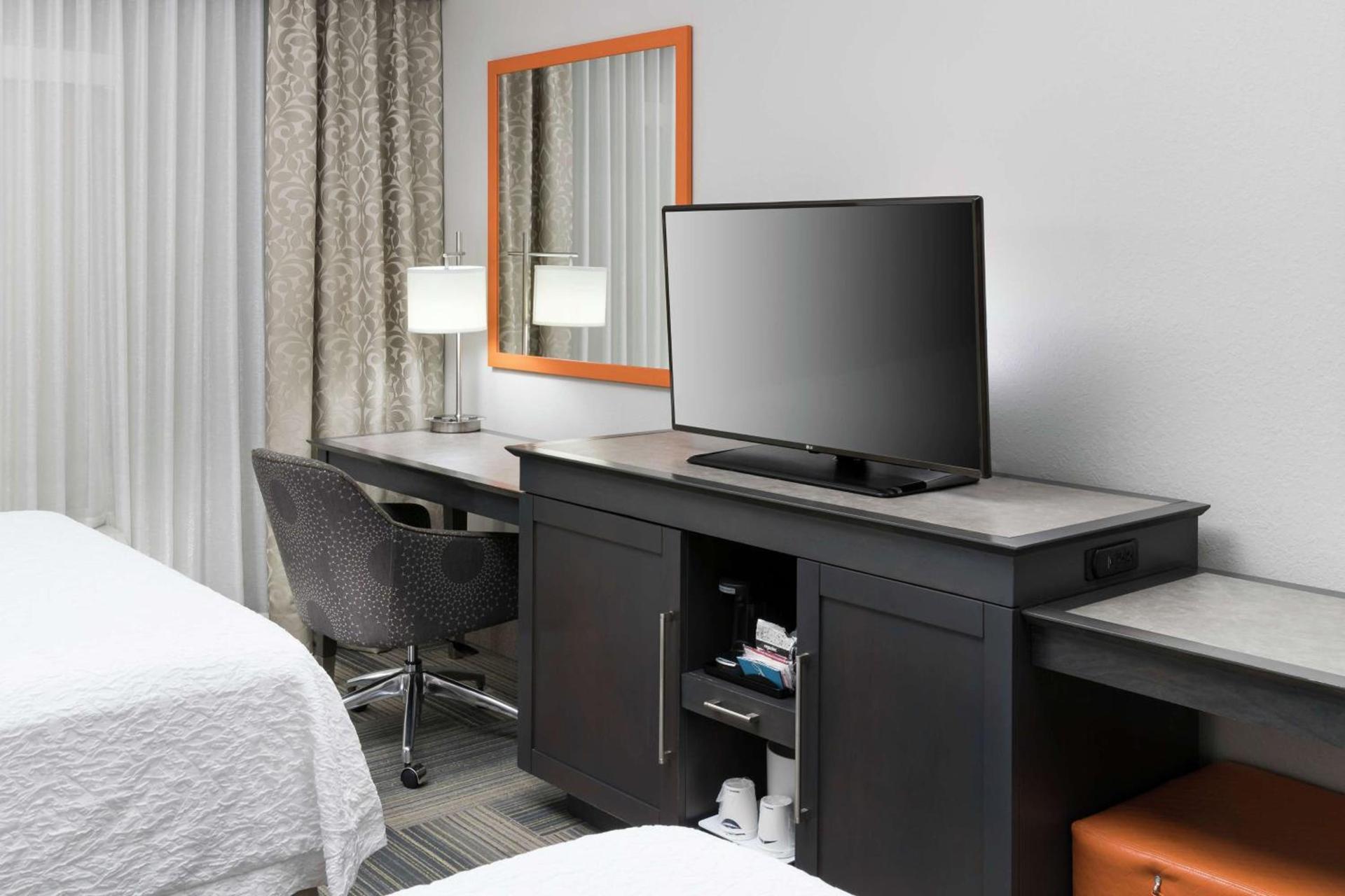 Hampton Inn & Suites by Hilton Atlanta Perimeter Dunwoody photo 16