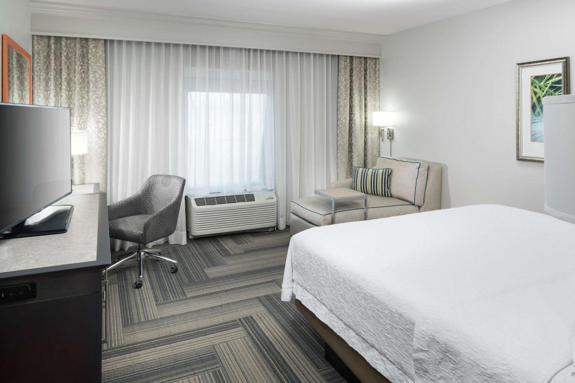 Hampton Inn & Suites by Hilton Atlanta Perimeter Dunwoody photo 20