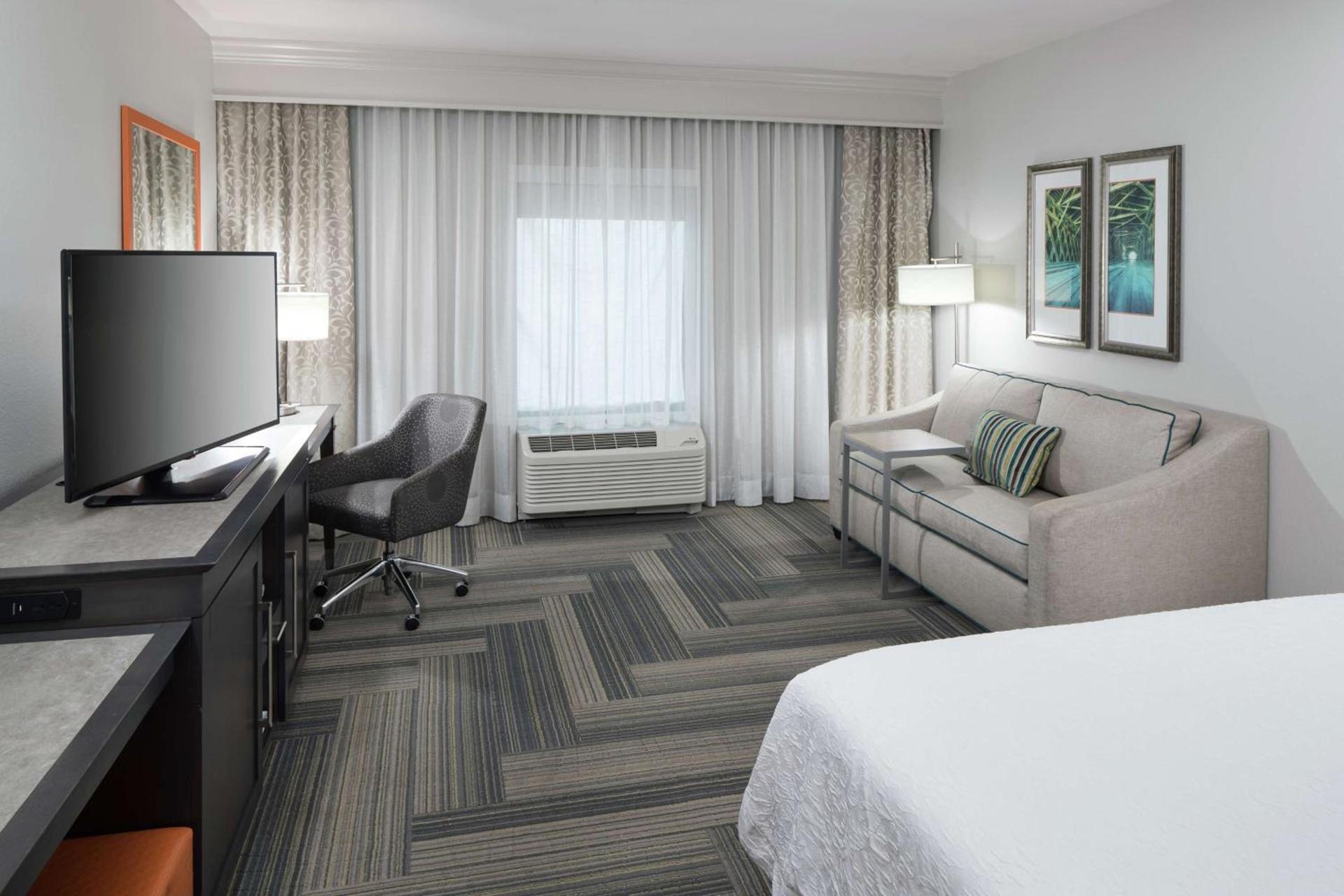 Hampton Inn & Suites by Hilton Atlanta Perimeter Dunwoody photo 21