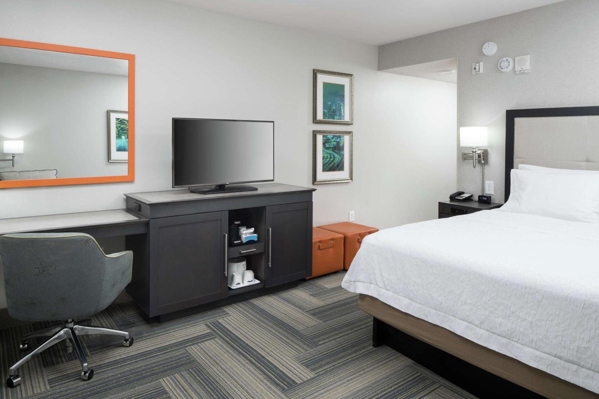 Hampton Inn & Suites by Hilton Atlanta Perimeter Dunwoody photo 29