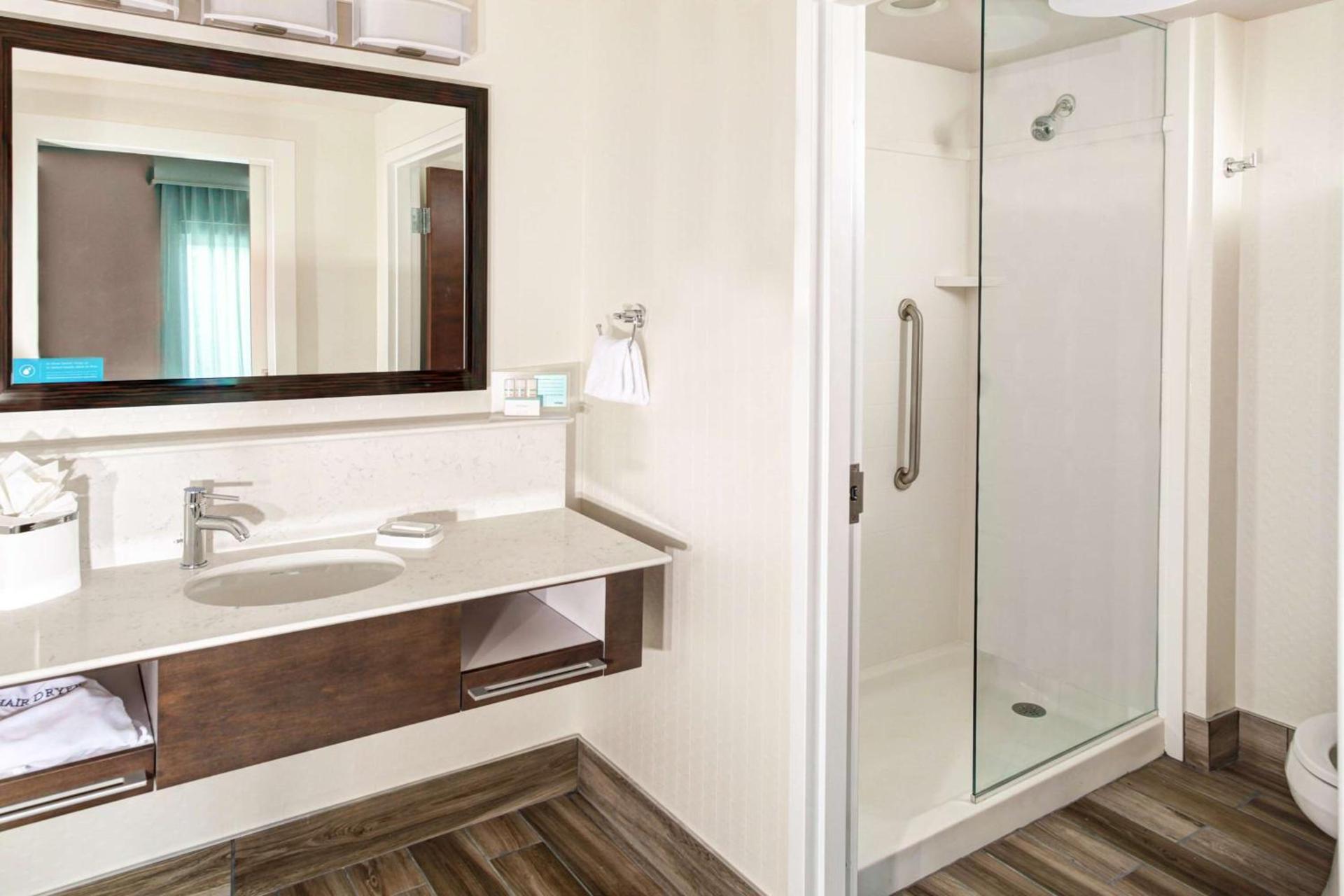 Hampton Inn & Suites by Hilton Atlanta Perimeter Dunwoody photo 31