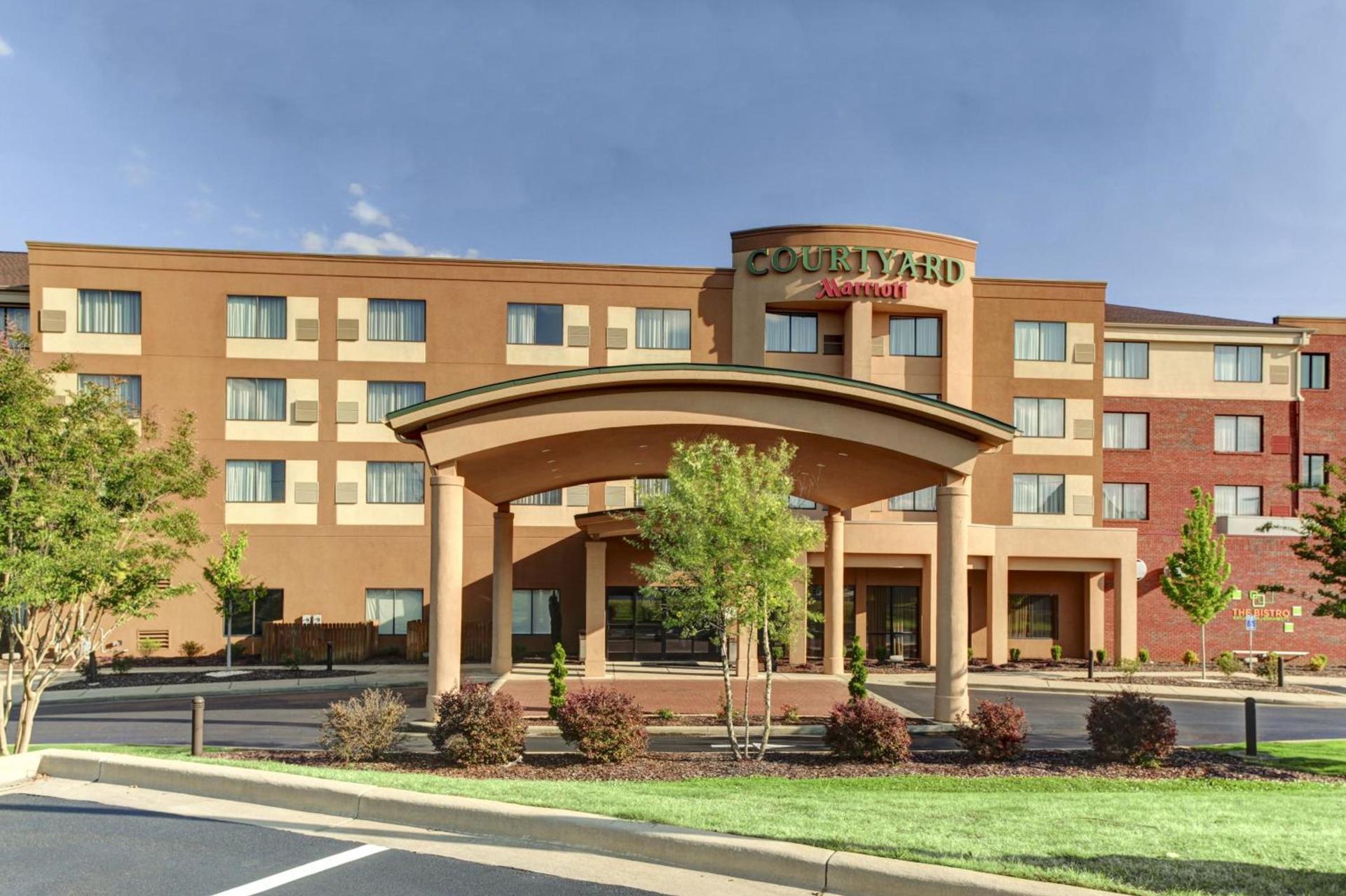 Courtyard by Marriott Anniston Oxford photo 1