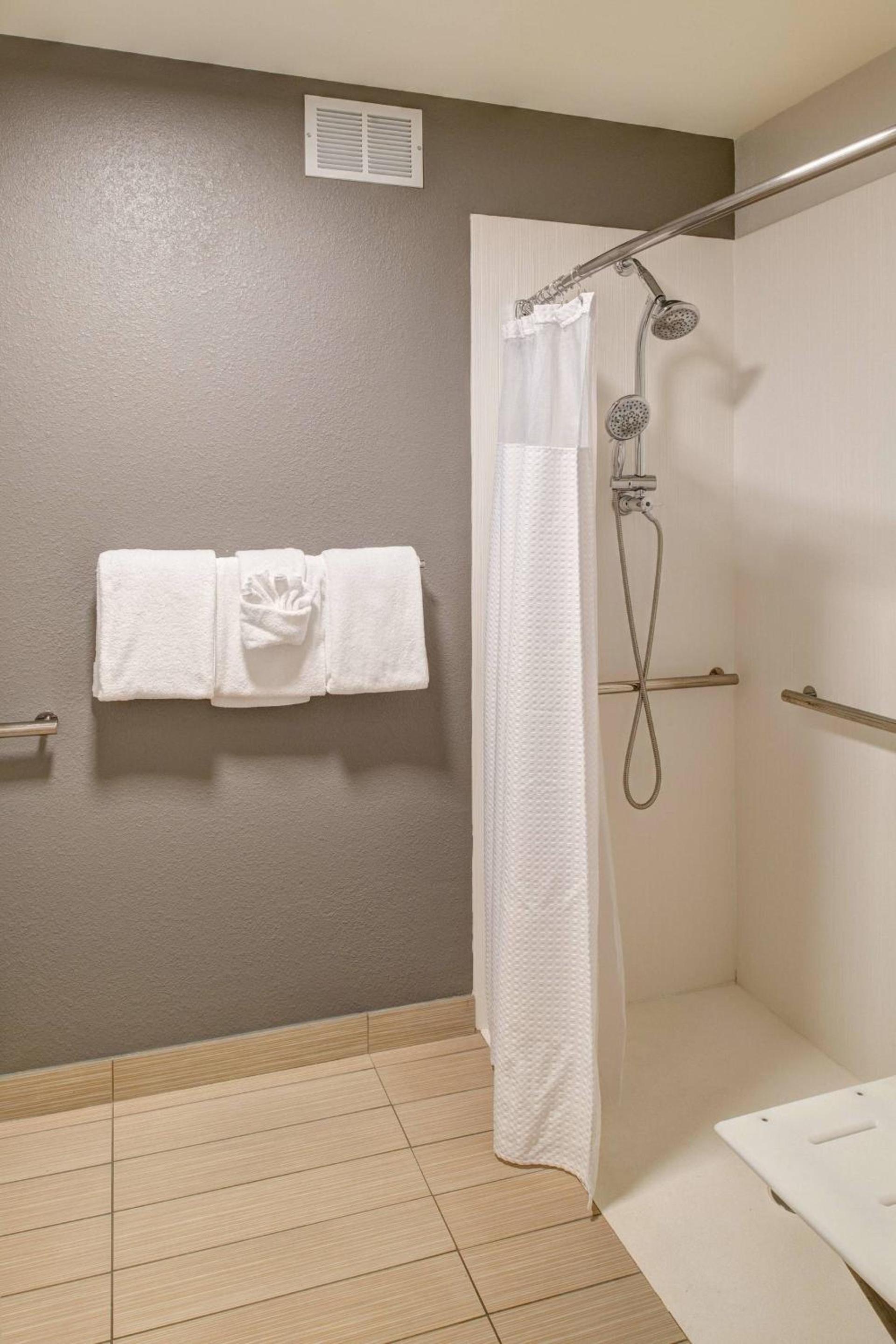 Courtyard by Marriott Columbia Northeast/Fort Jackson Area photo 24