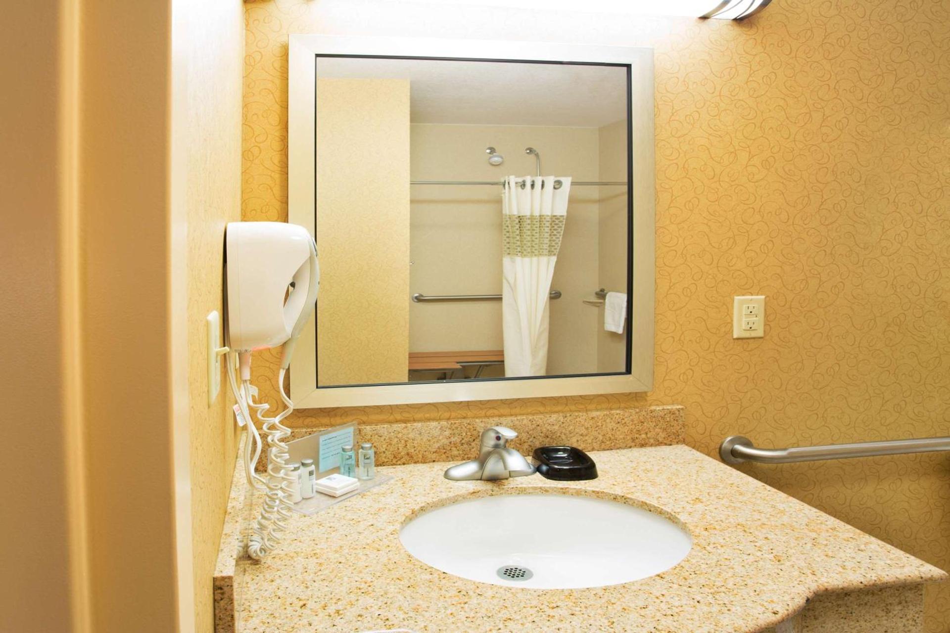 Hampton Inn & Suites Laurel photo 6