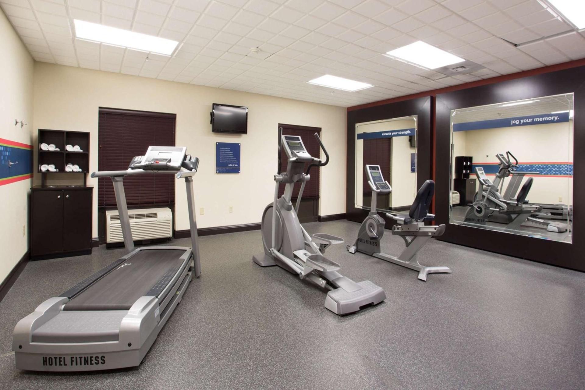 Hampton Inn & Suites Laurel photo 5