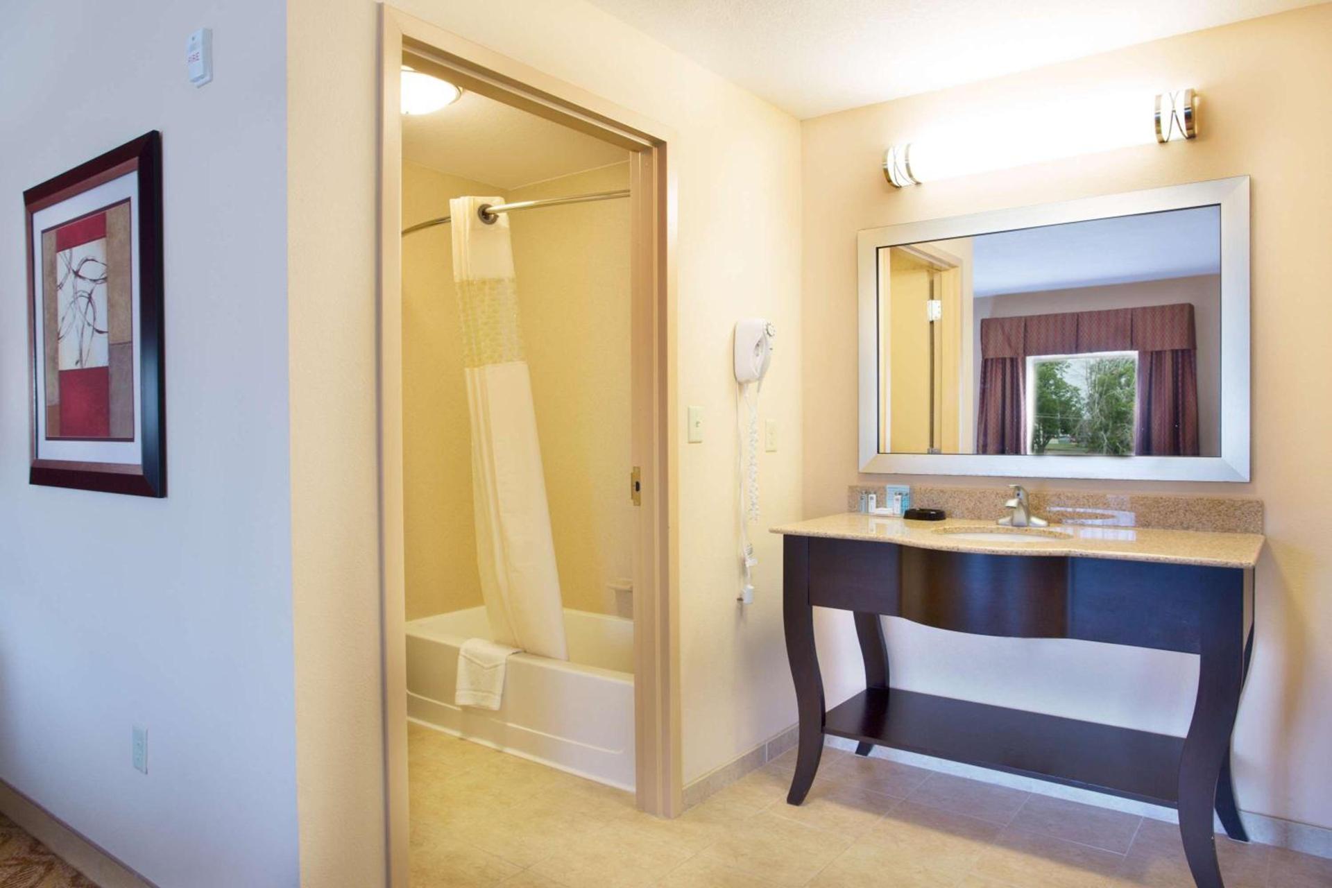 Hampton Inn & Suites Laurel photo 12