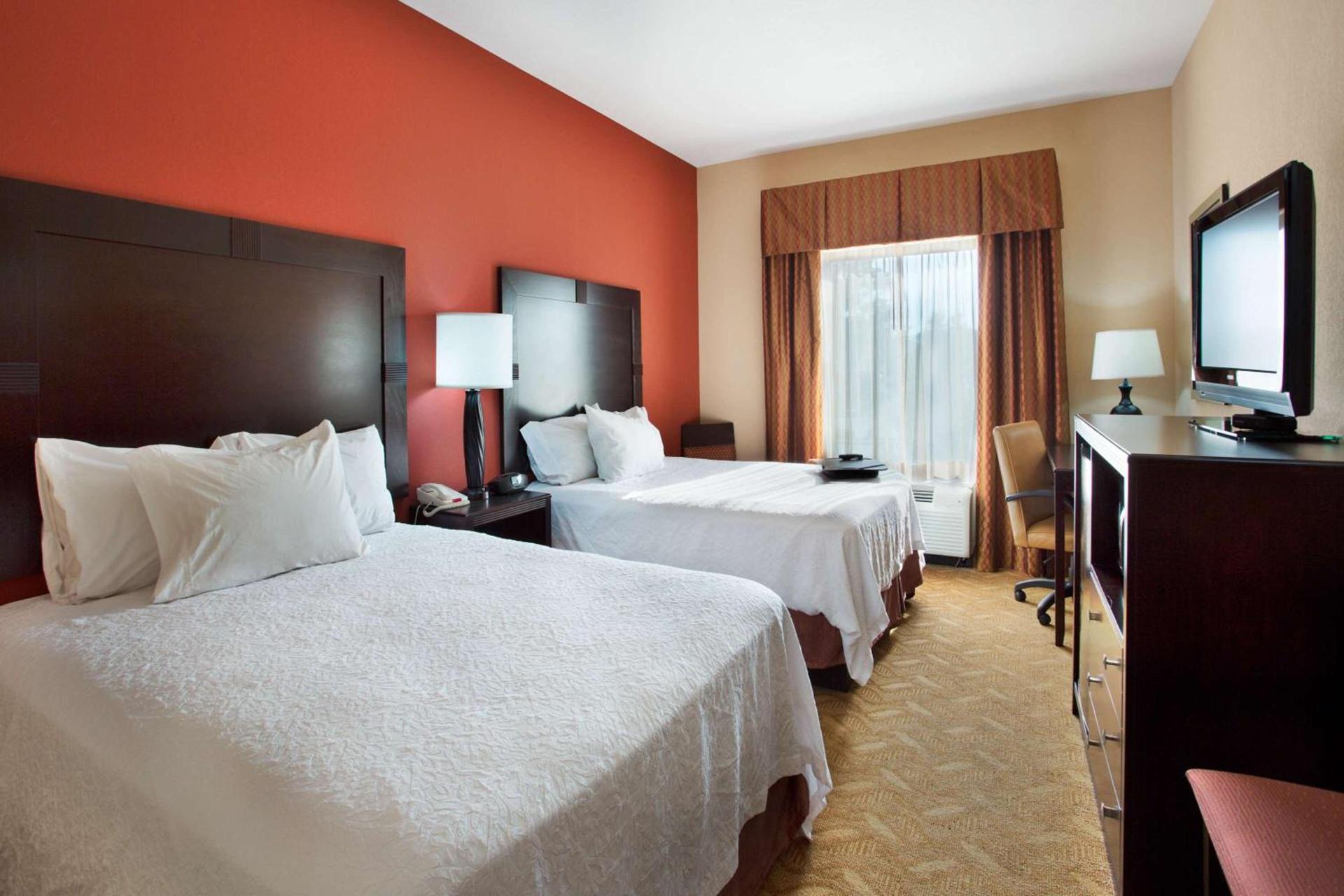 Hampton Inn & Suites Laurel photo 11