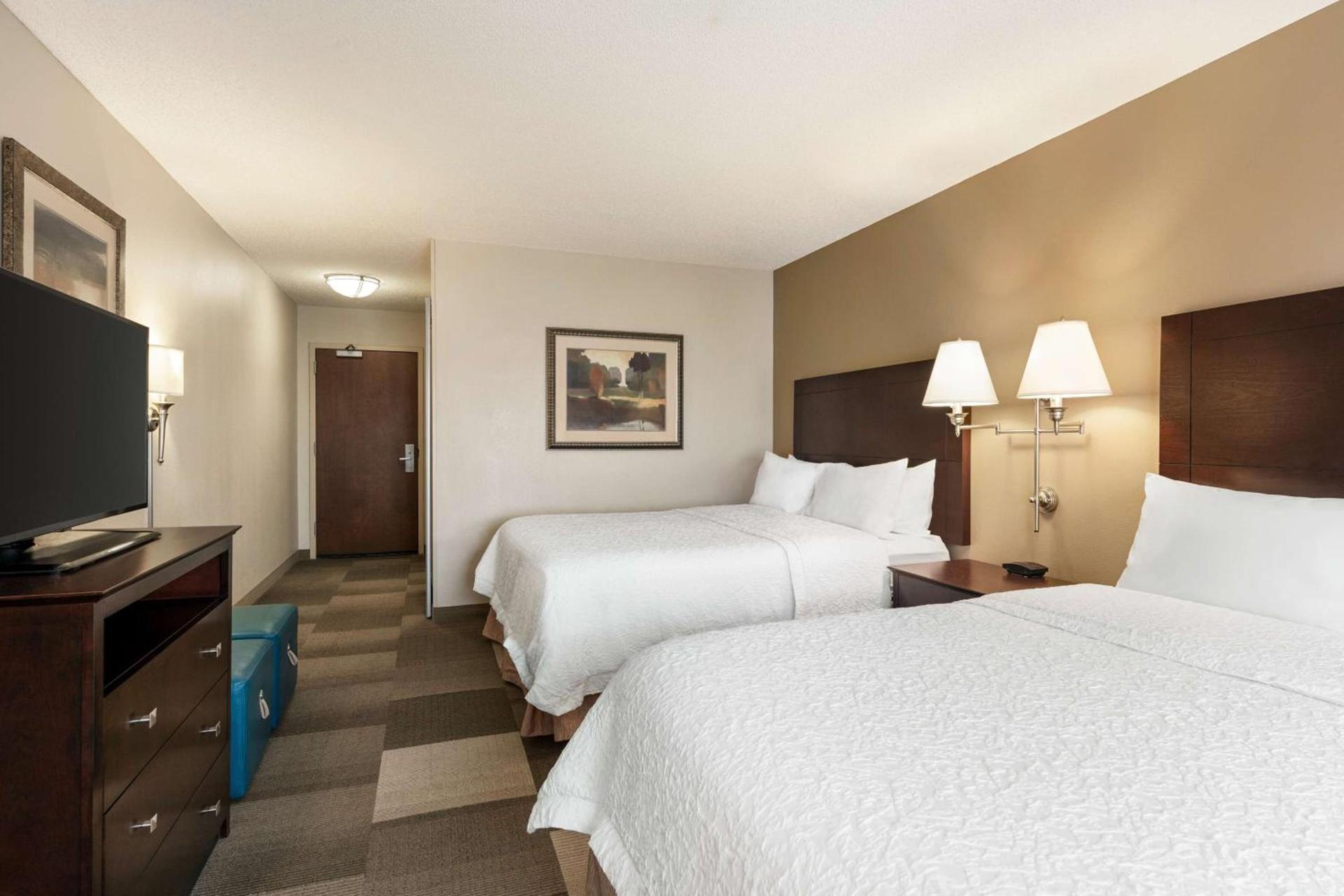 Hampton Inn & Suites Atlanta Airport West Camp Creek Pkwy photo 23