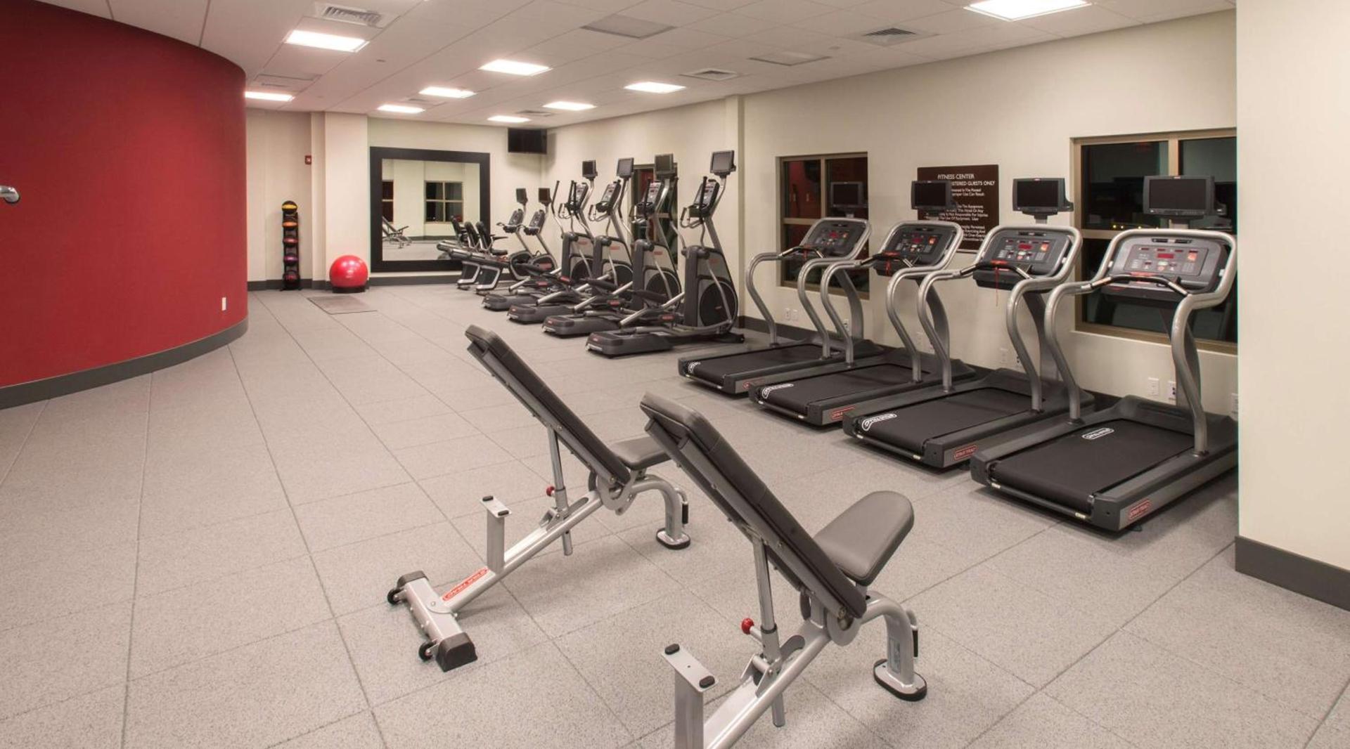 Hilton Garden Inn Charleston Waterfront/Downtown photo 17