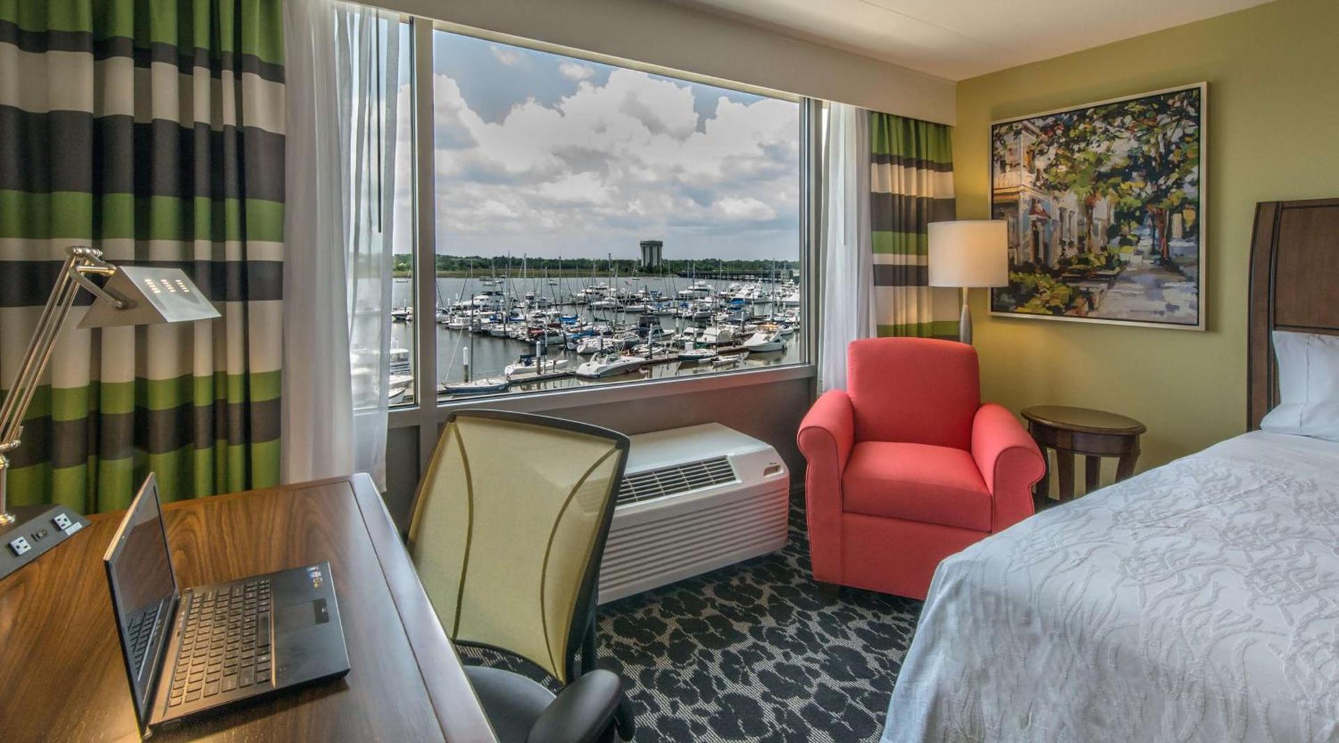 Hilton Garden Inn Charleston Waterfront/Downtown photo 57