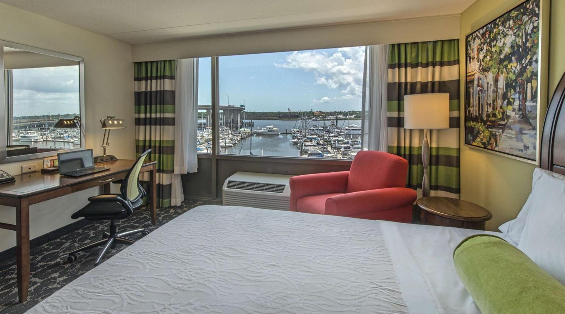 Hilton Garden Inn Charleston Waterfront/Downtown photo 60