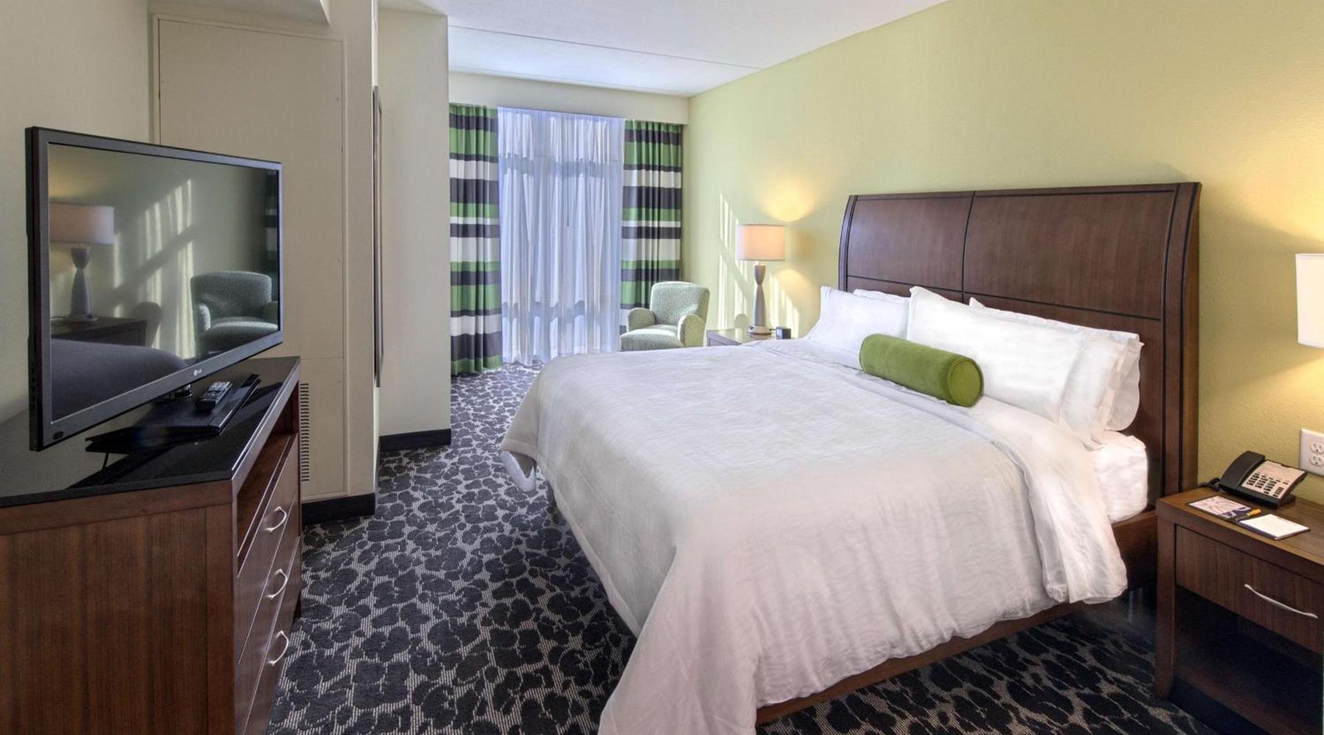 Hilton Garden Inn Charleston Waterfront/Downtown photo 74