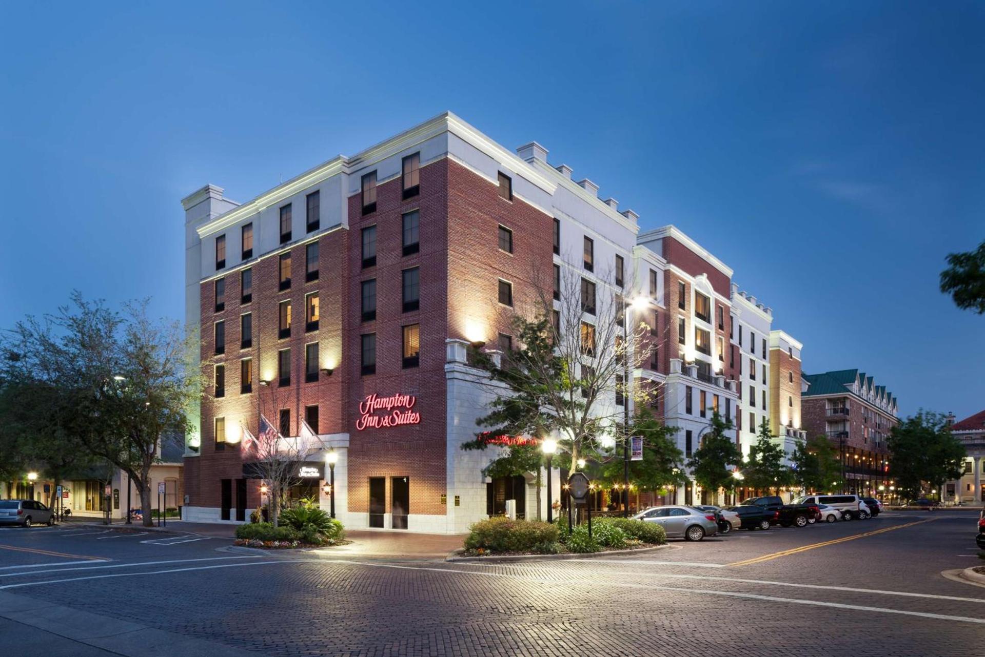Hampton Inn & Suites Gainesville Downtown photo 1
