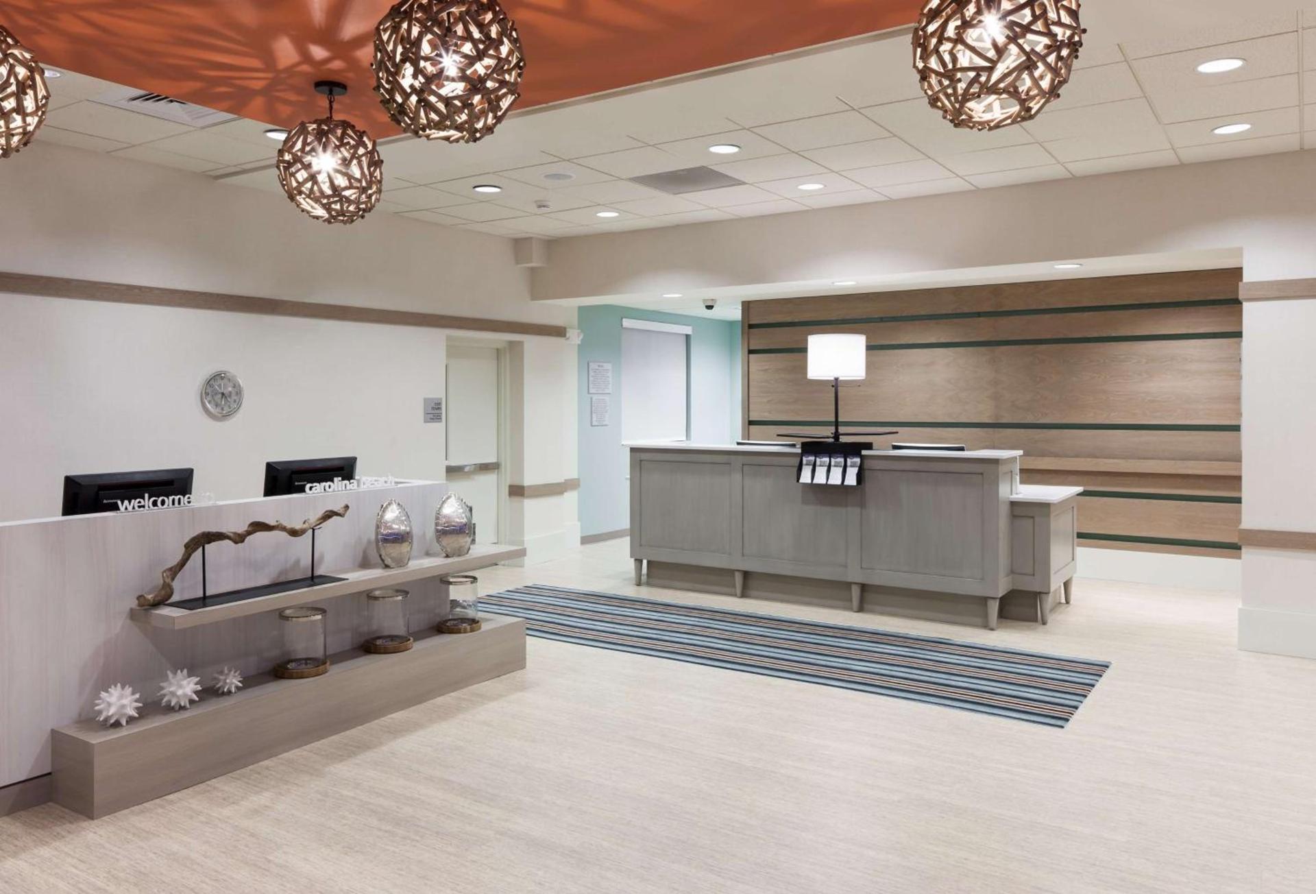 Hampton Inn & Suites by Hilton Carolina Beach Oceanfront photo 7