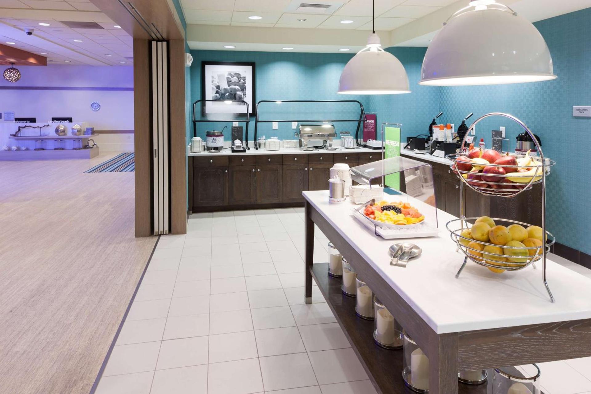 Hampton Inn & Suites by Hilton Carolina Beach Oceanfront photo 11
