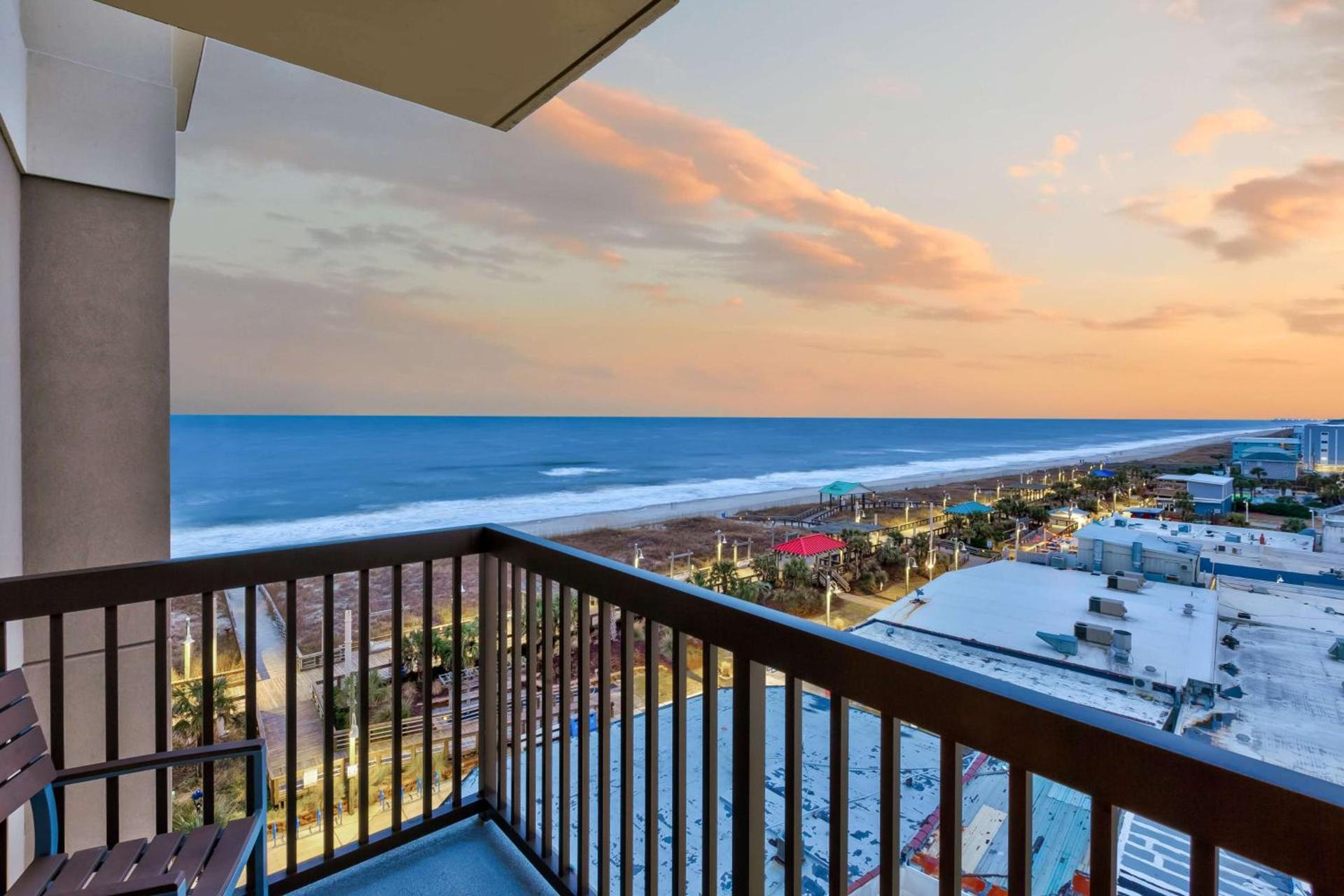Hampton Inn & Suites by Hilton Carolina Beach Oceanfront photo 3