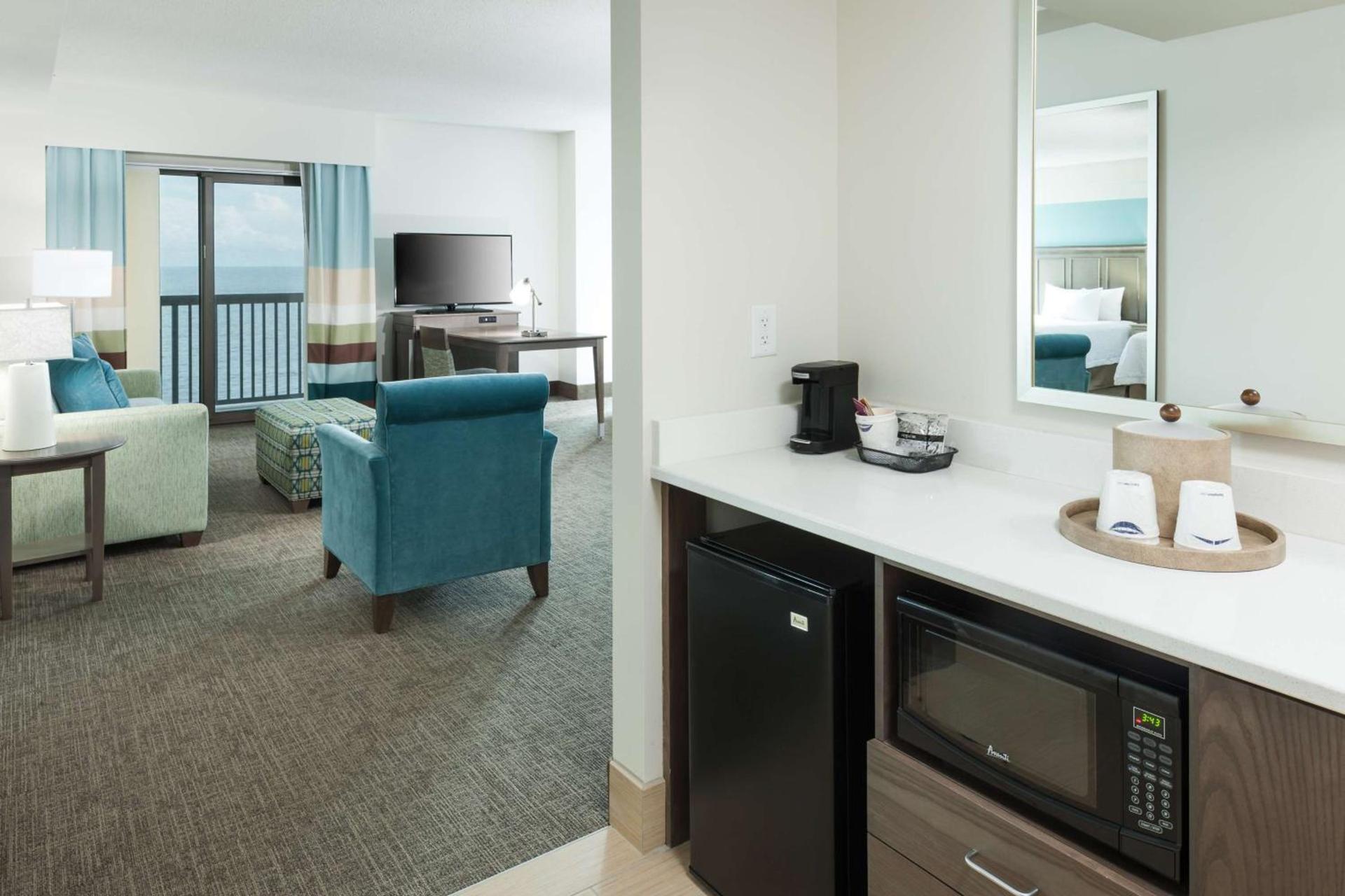 Hampton Inn & Suites by Hilton Carolina Beach Oceanfront photo 54