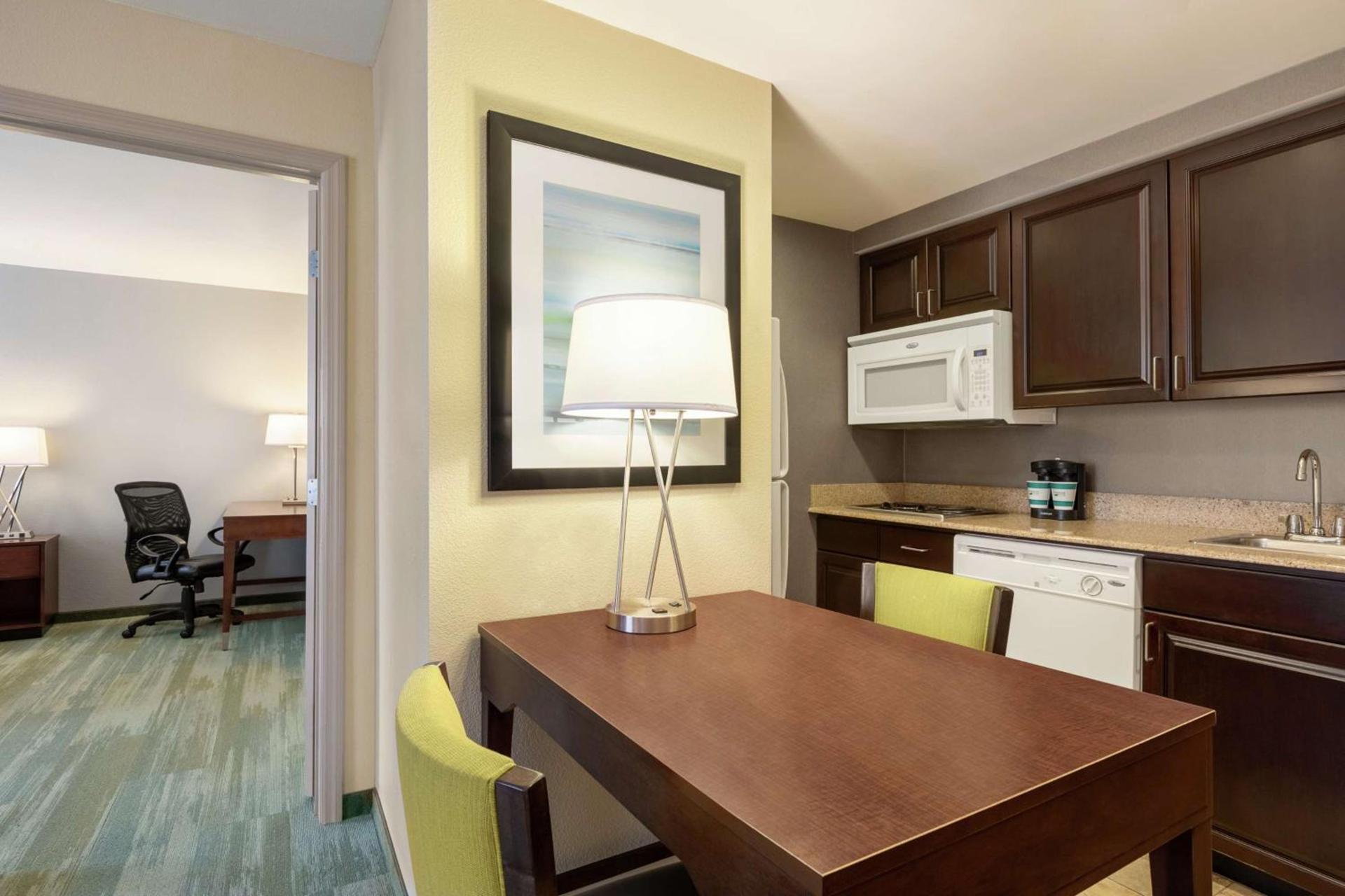 Homewood Suites by Hilton Macon-North photo 22
