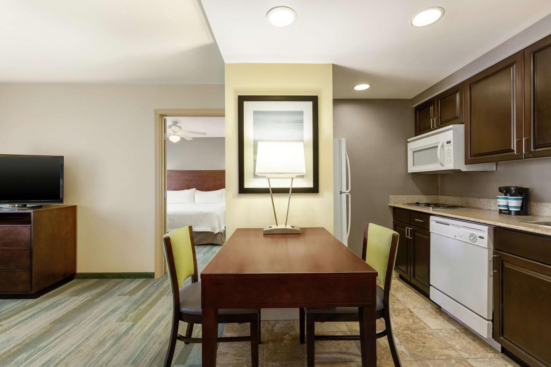 Homewood Suites by Hilton Macon-North photo 23