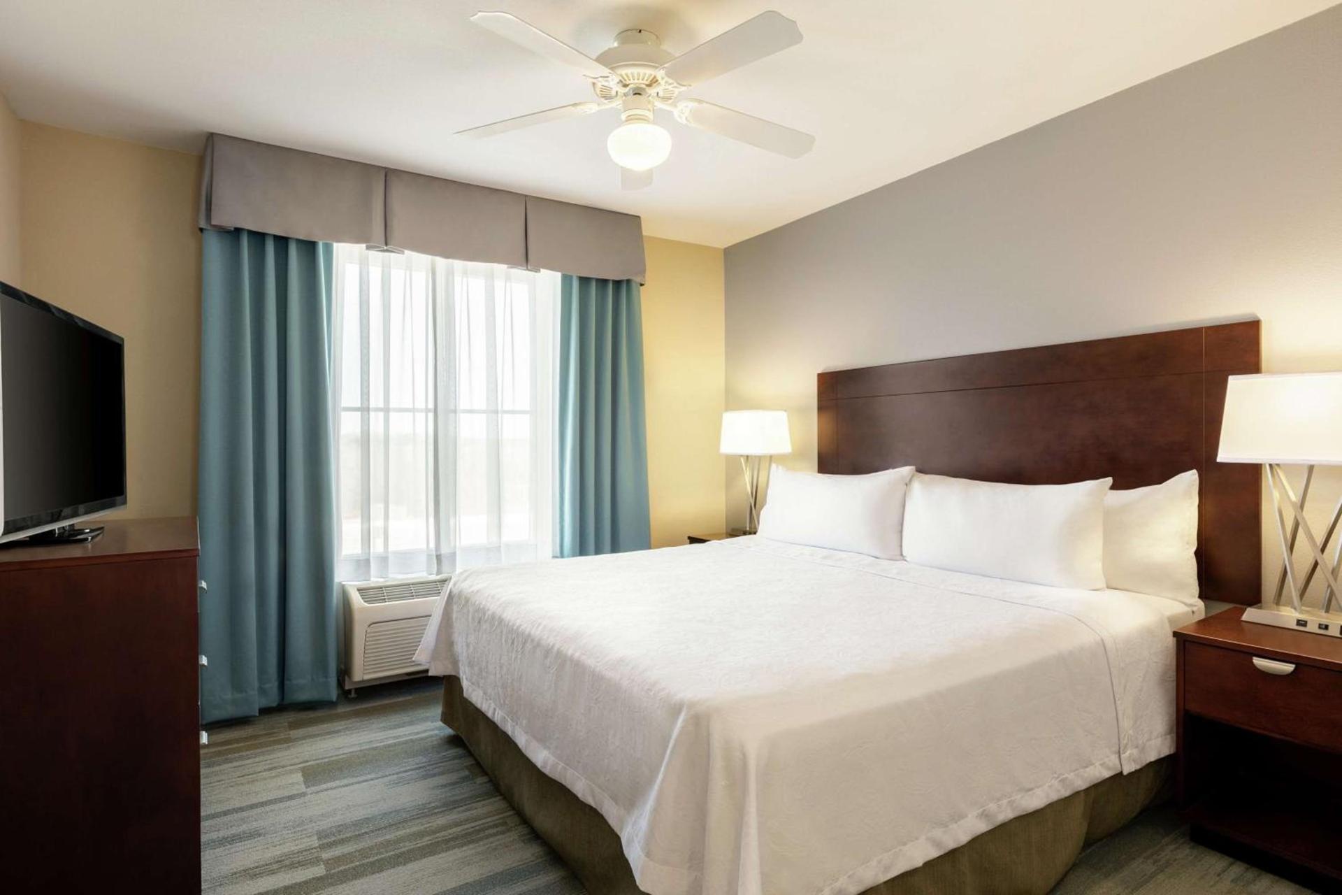 Homewood Suites by Hilton Macon-North photo 35