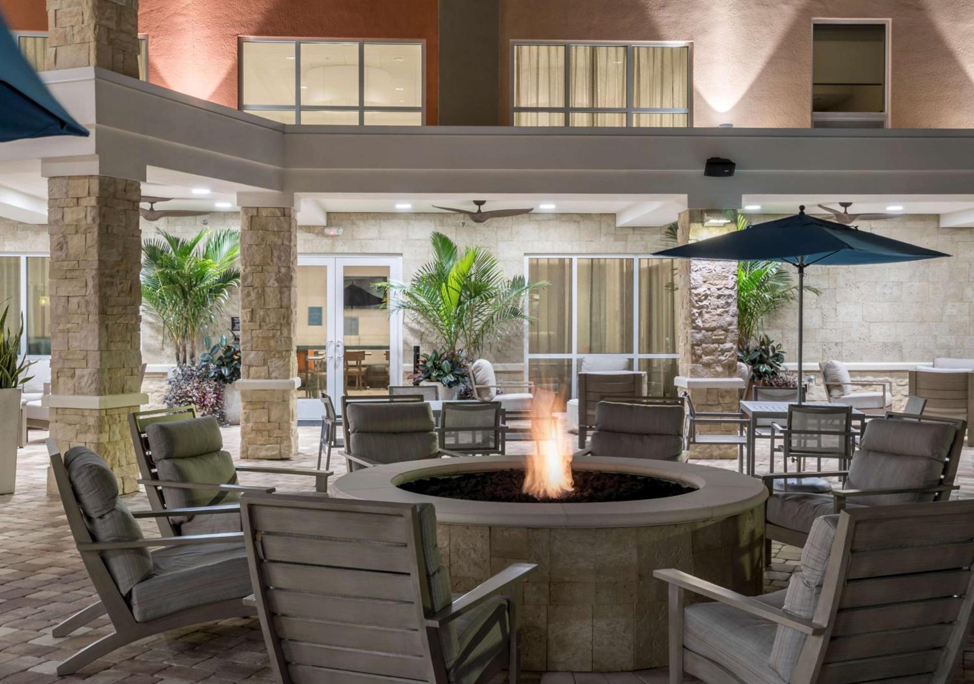 Hampton Inn & Suites Cape Canaveral Cruise Port, Fl photo 51
