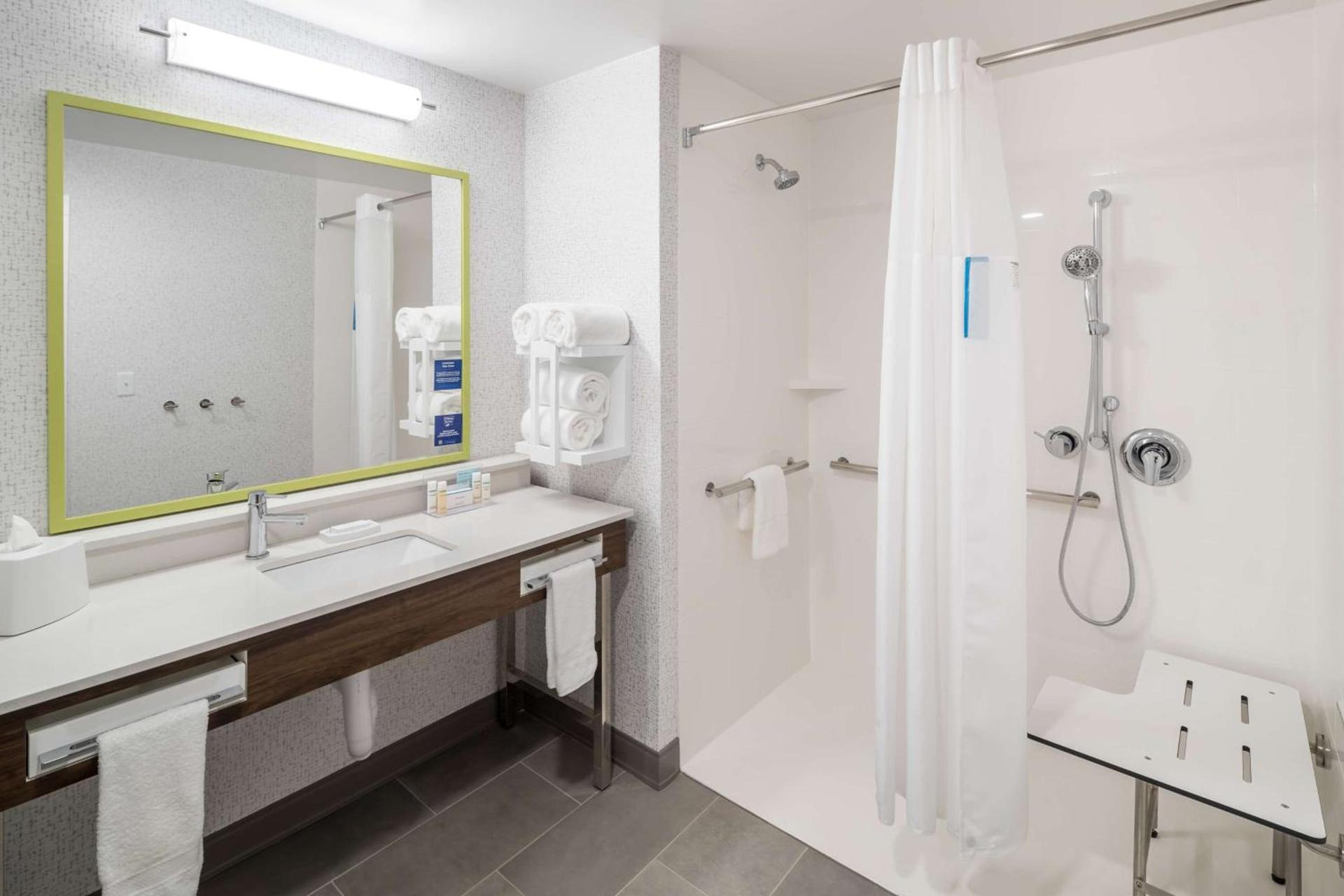 Hampton Inn & Suites Cape Canaveral Cruise Port, Fl photo 22