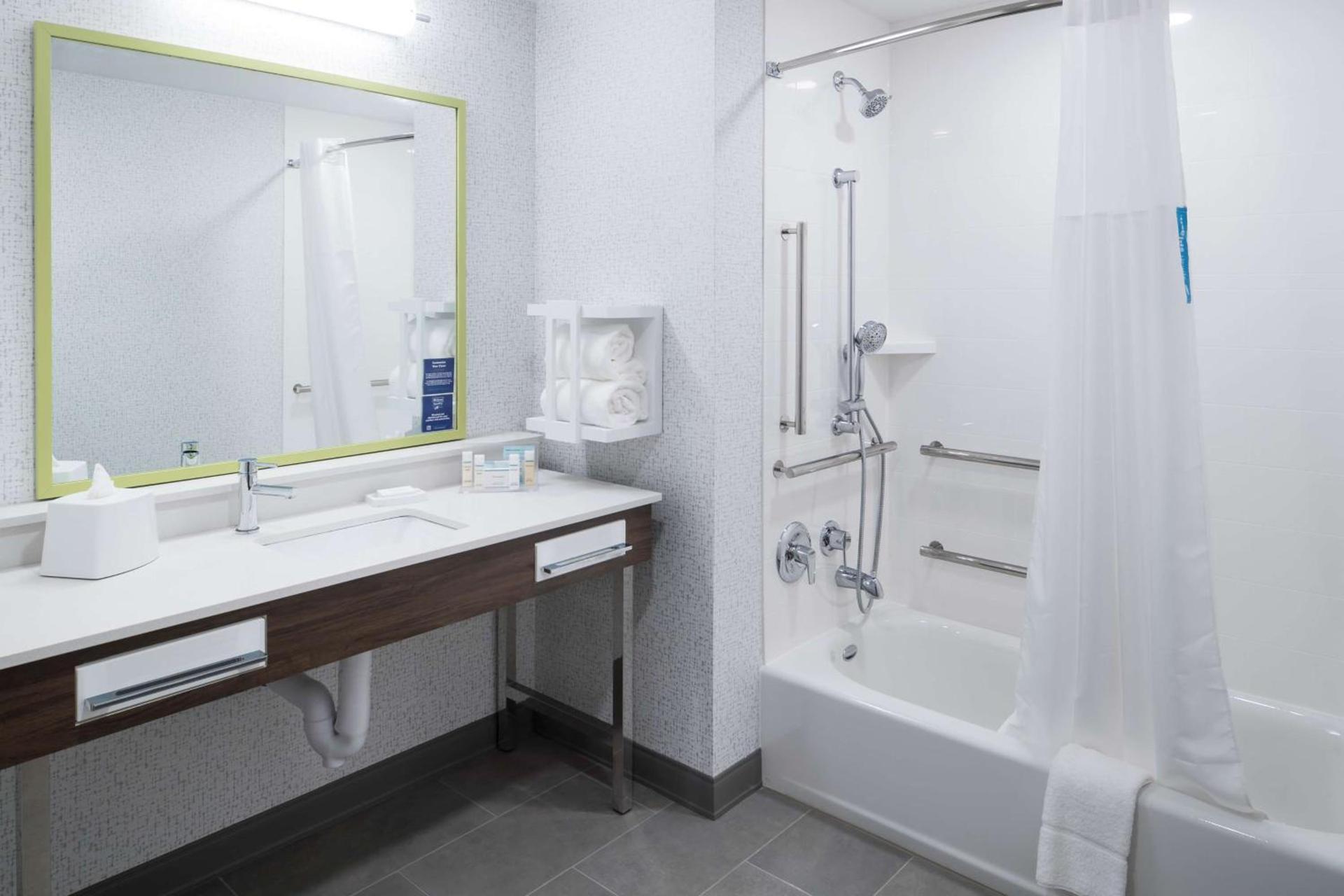 Hampton Inn & Suites Cape Canaveral Cruise Port, Fl photo 25
