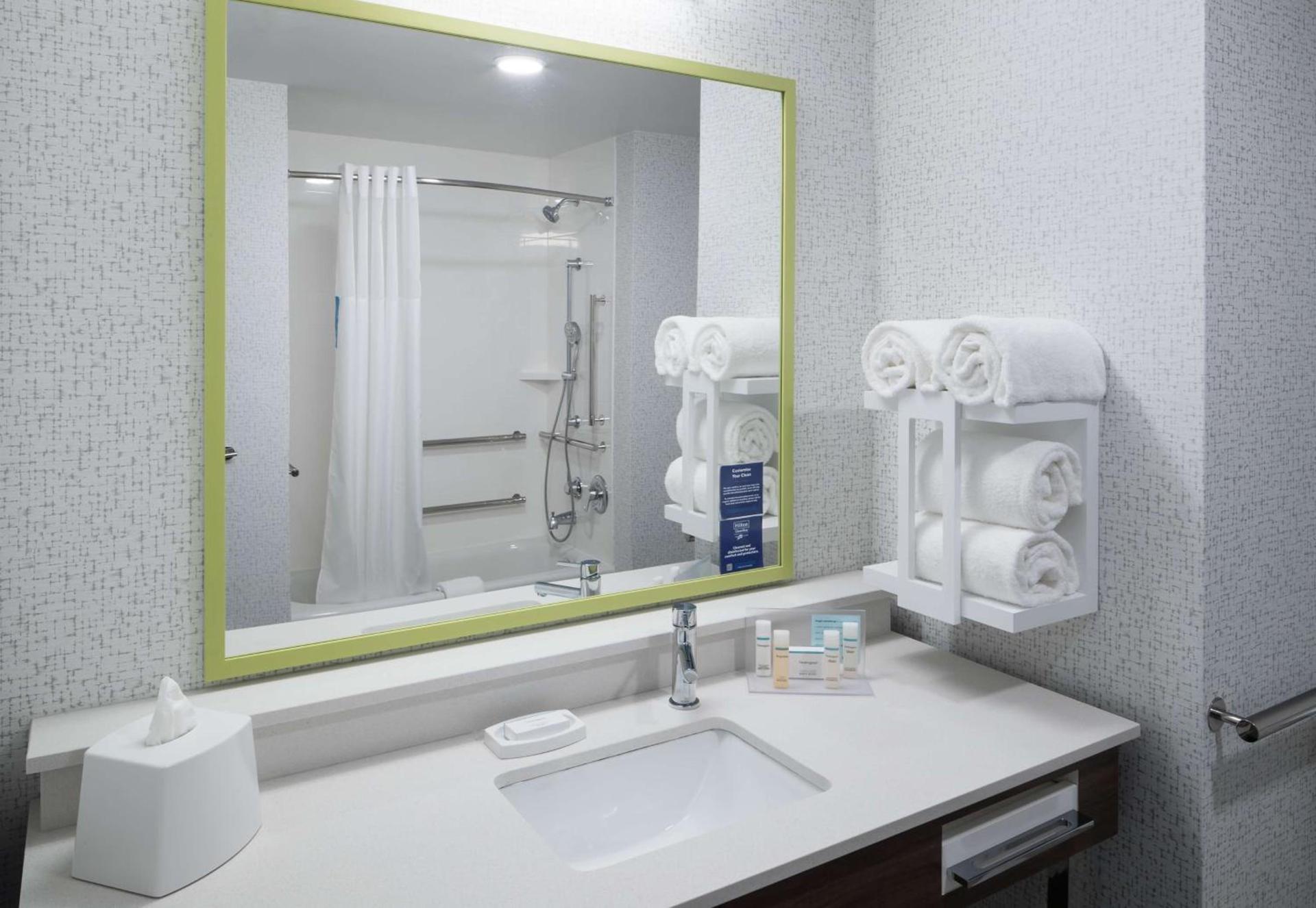 Hampton Inn & Suites Cape Canaveral Cruise Port, Fl photo 37